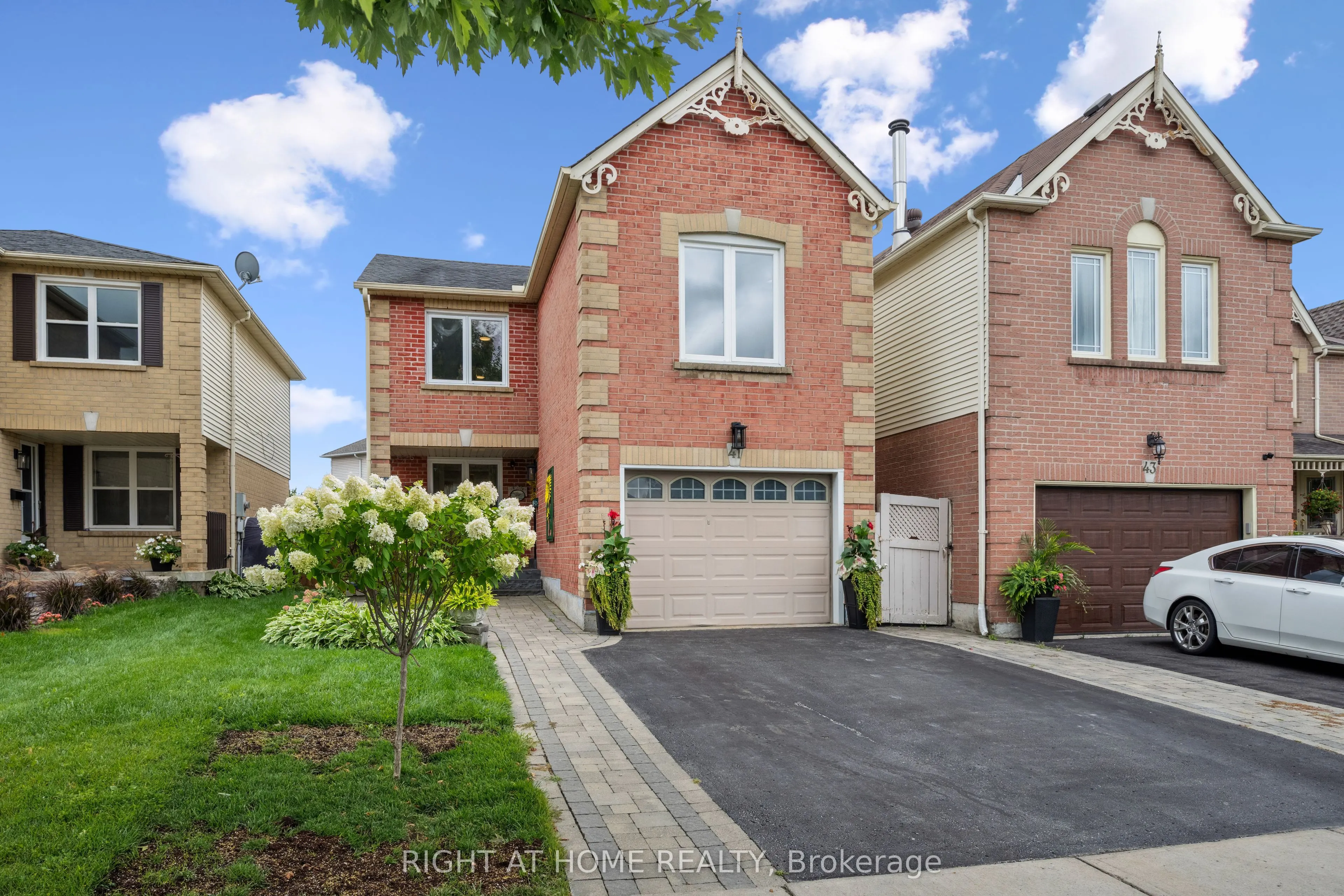 41 Yorkville Drive