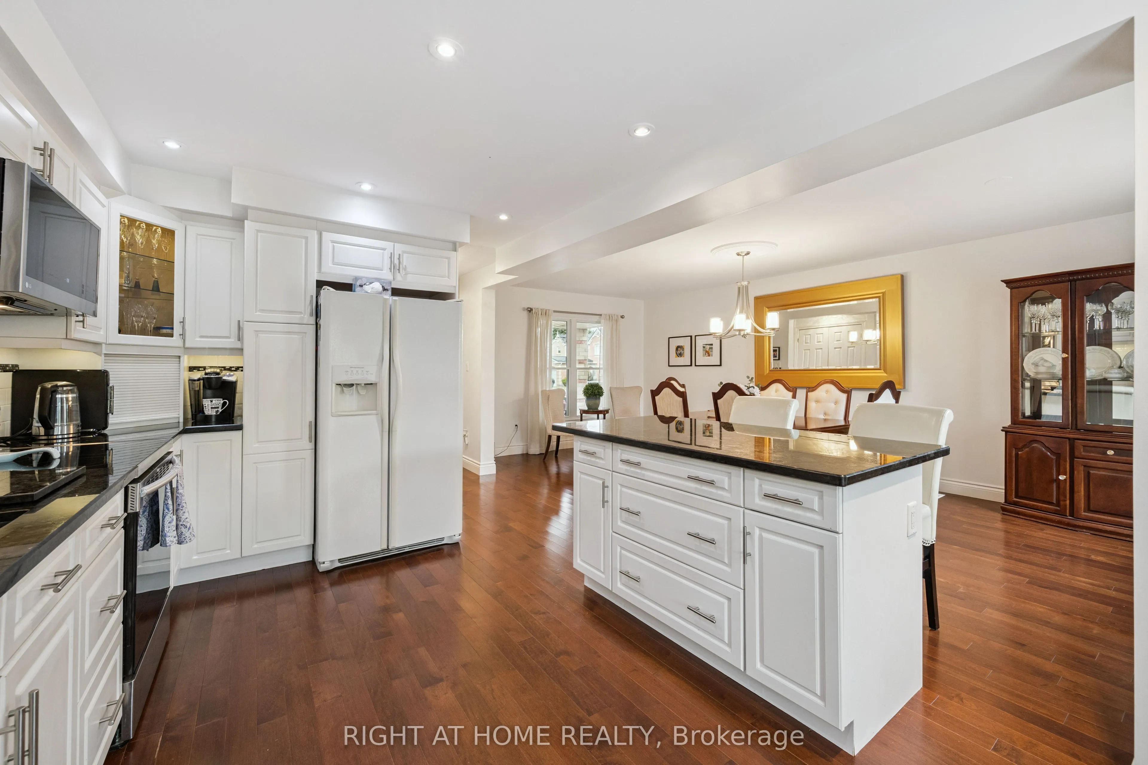 41 Yorkville Drive