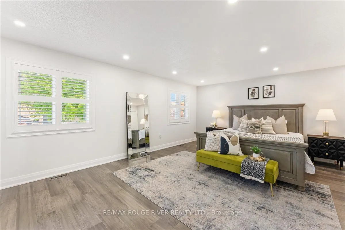 33 Gloria Crescent