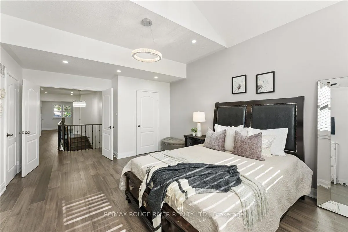 33 Gloria Crescent