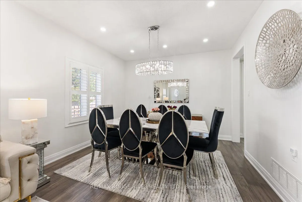 33 Gloria Crescent
