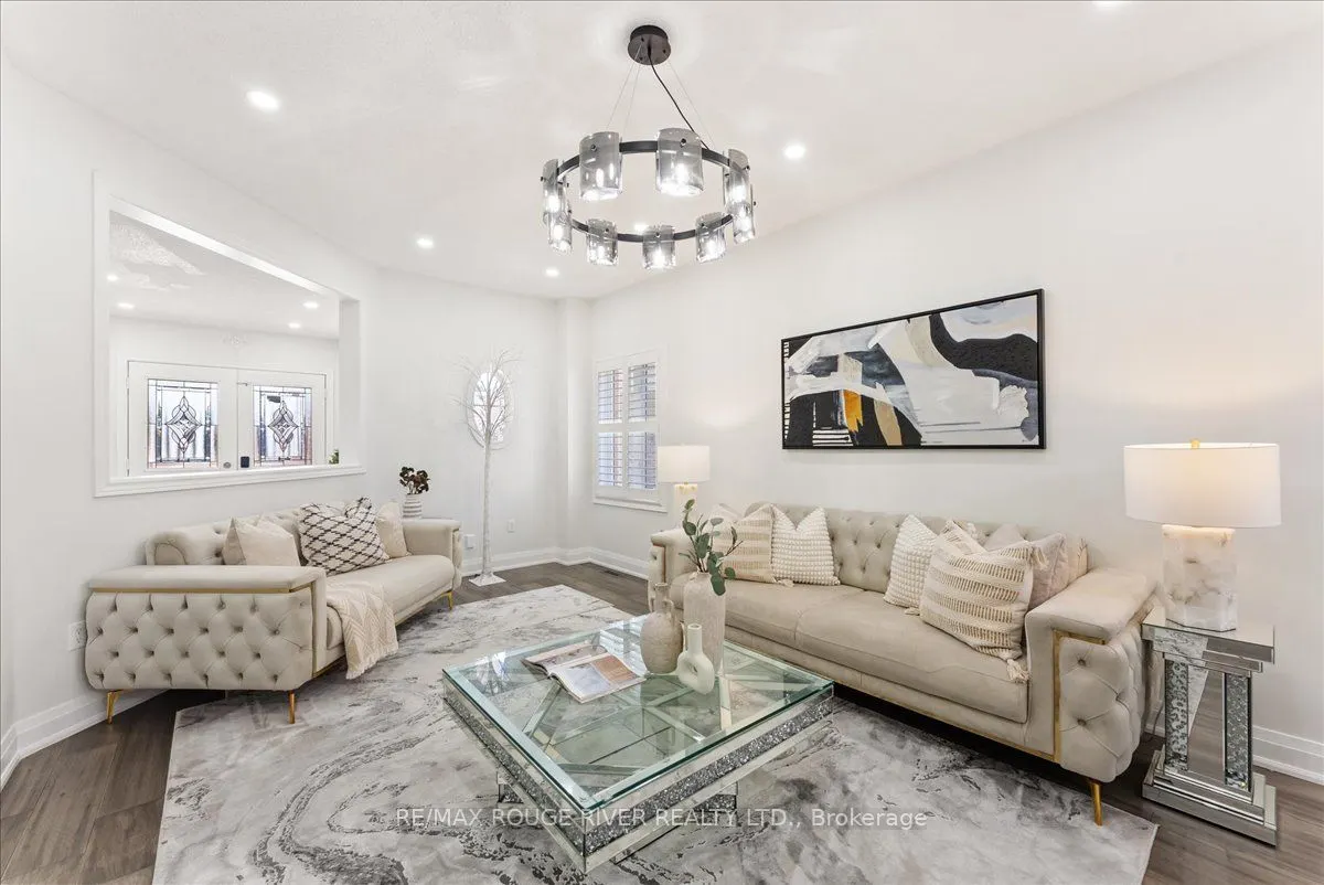 33 Gloria Crescent