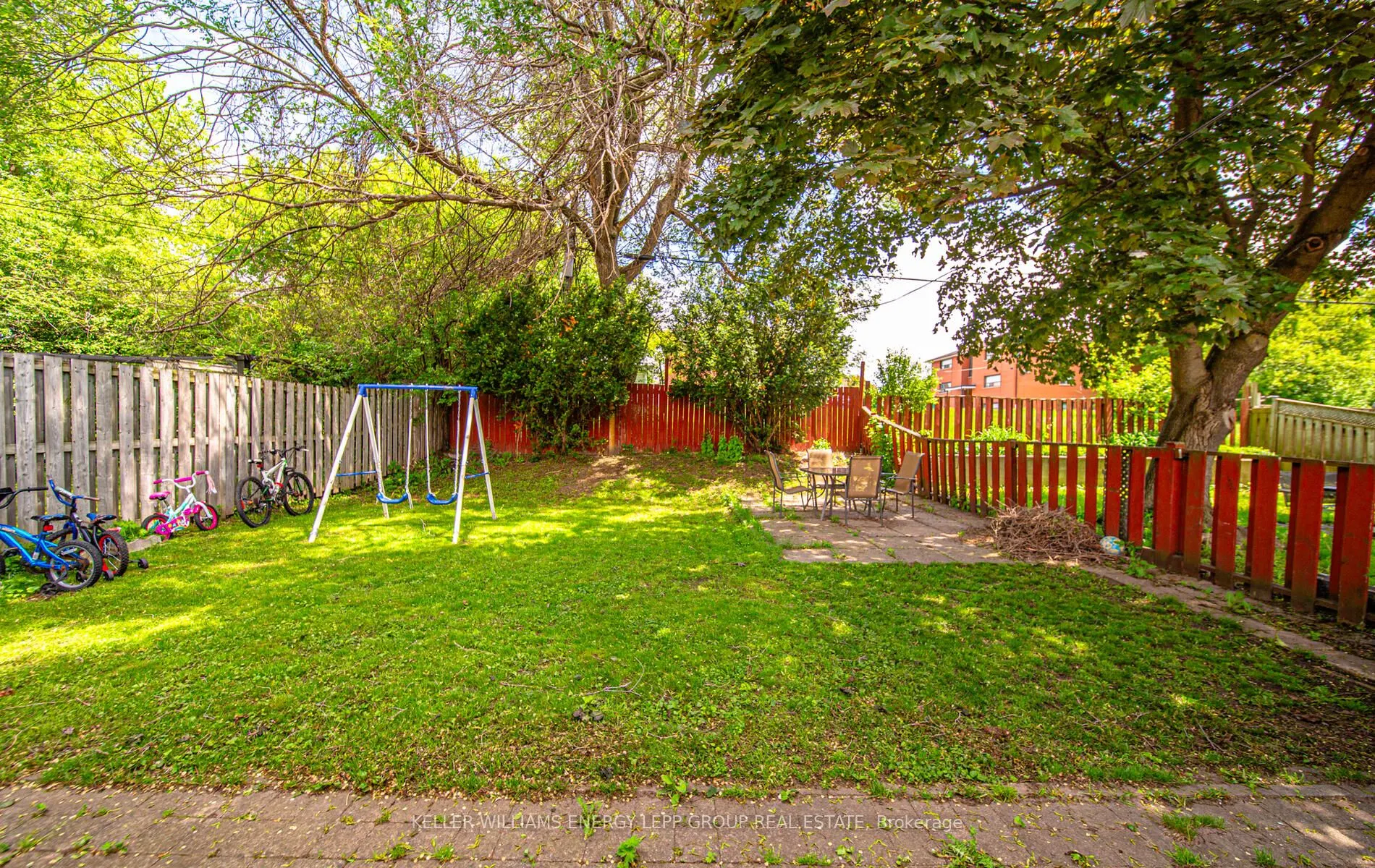 119 & 121 Lupin Drive