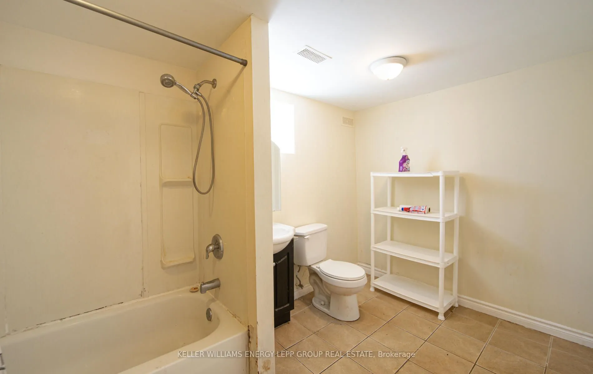 119 & 121 Lupin Drive