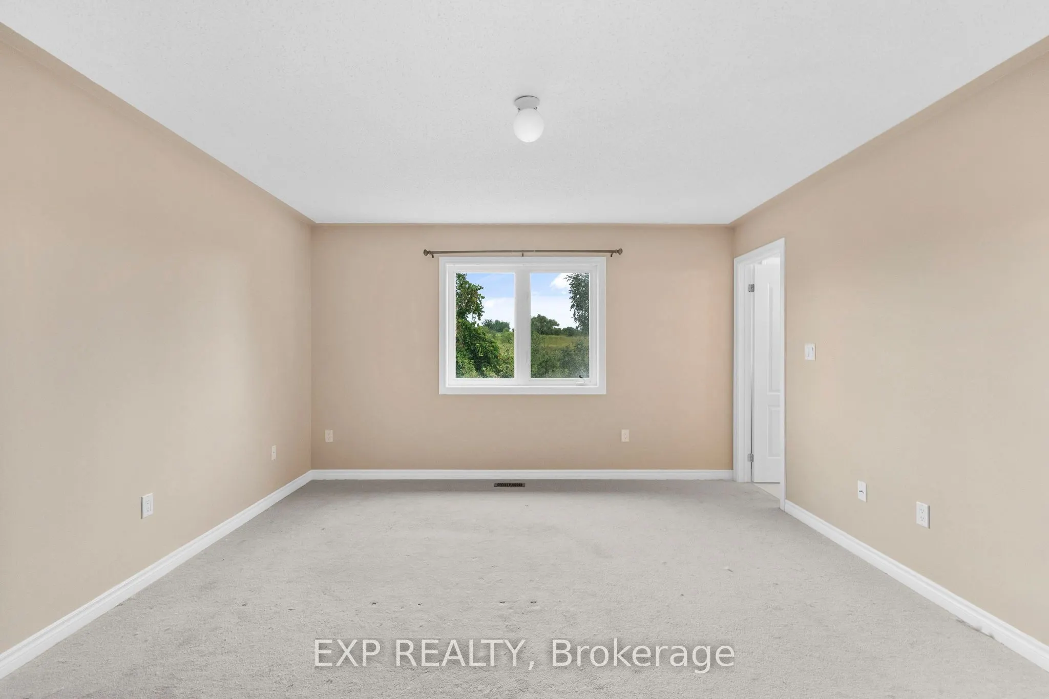 715 Grandview Street N, #19
