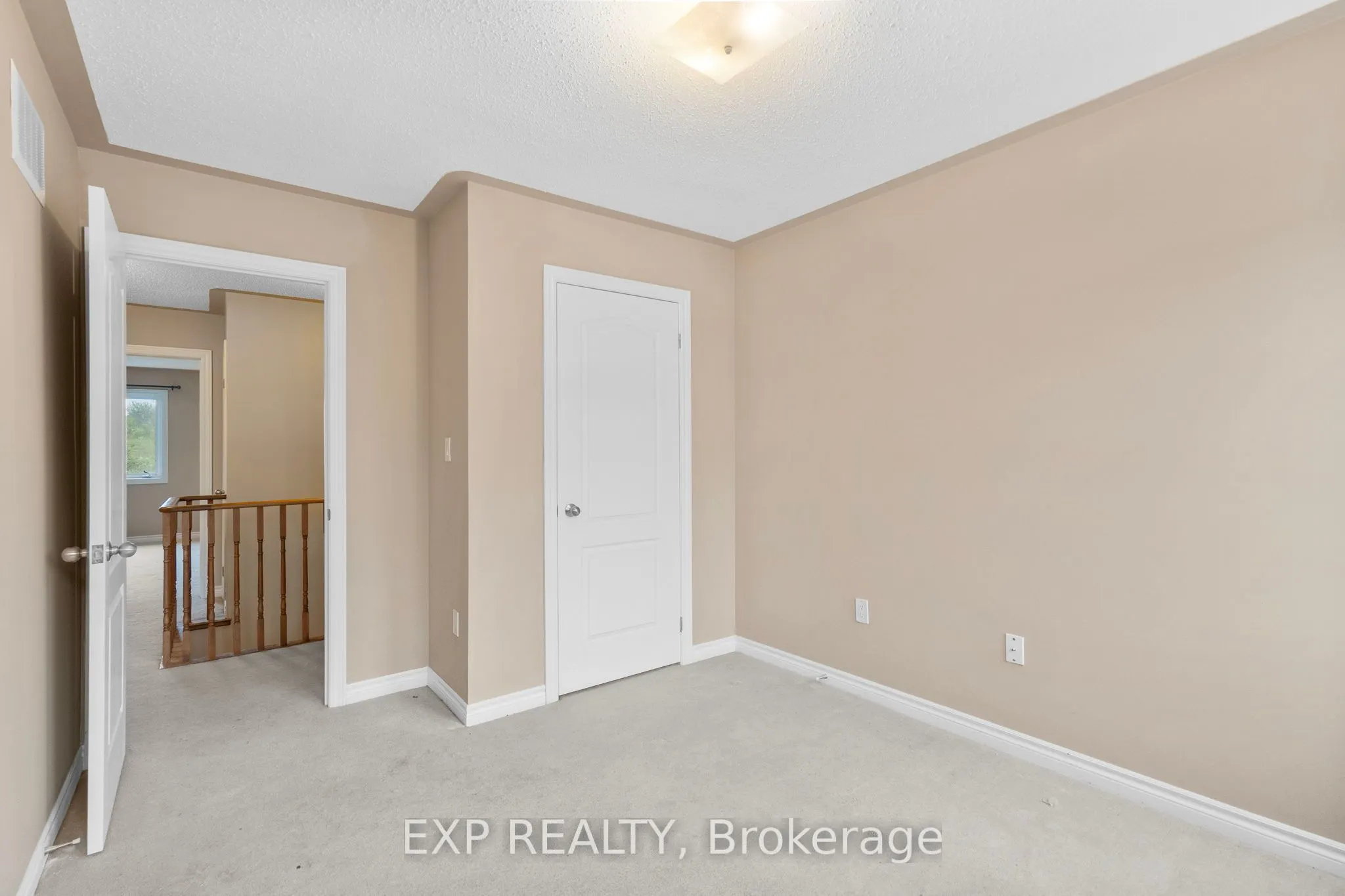 715 Grandview Street N, #19