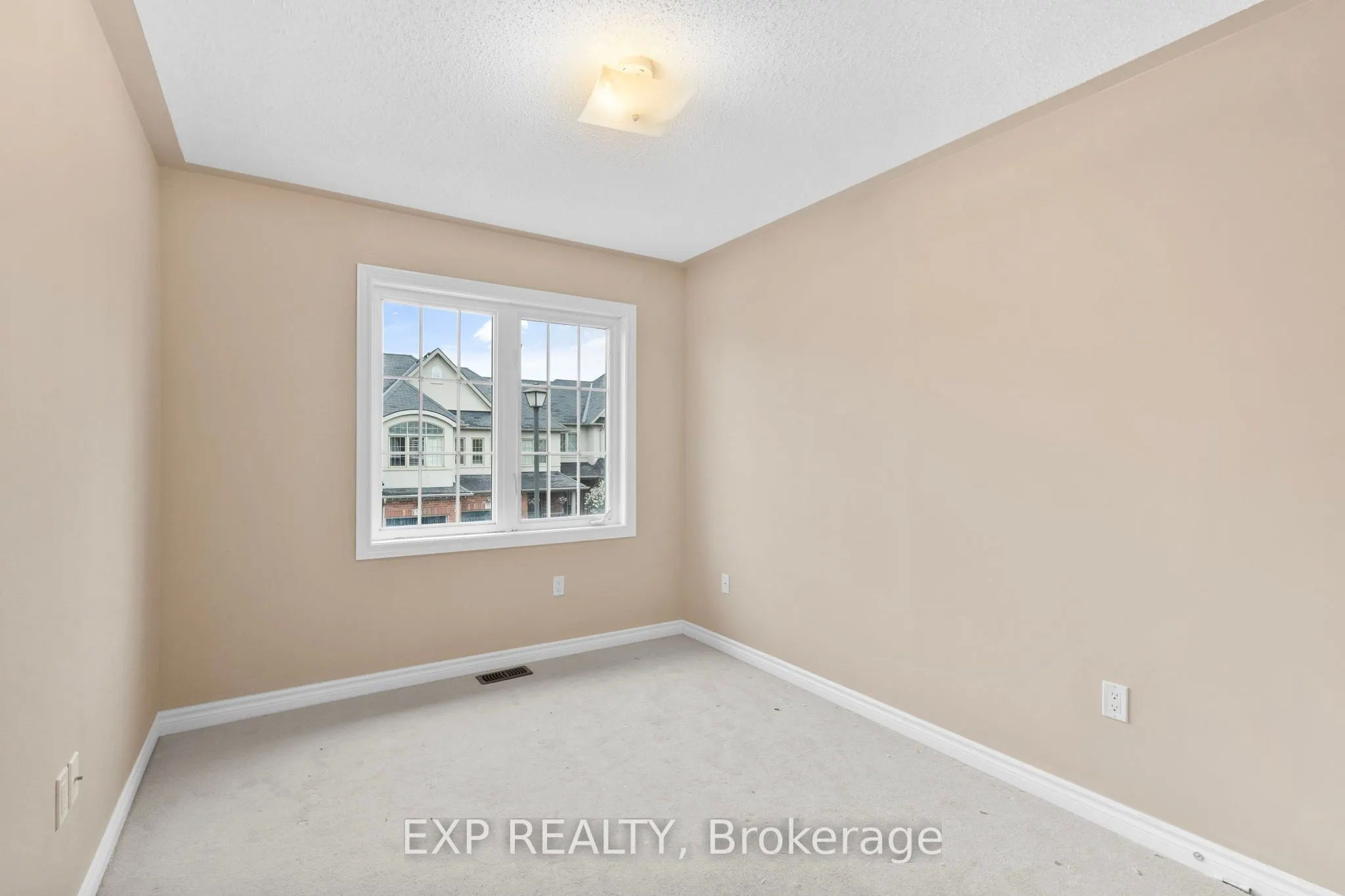 715 Grandview Street N, #19