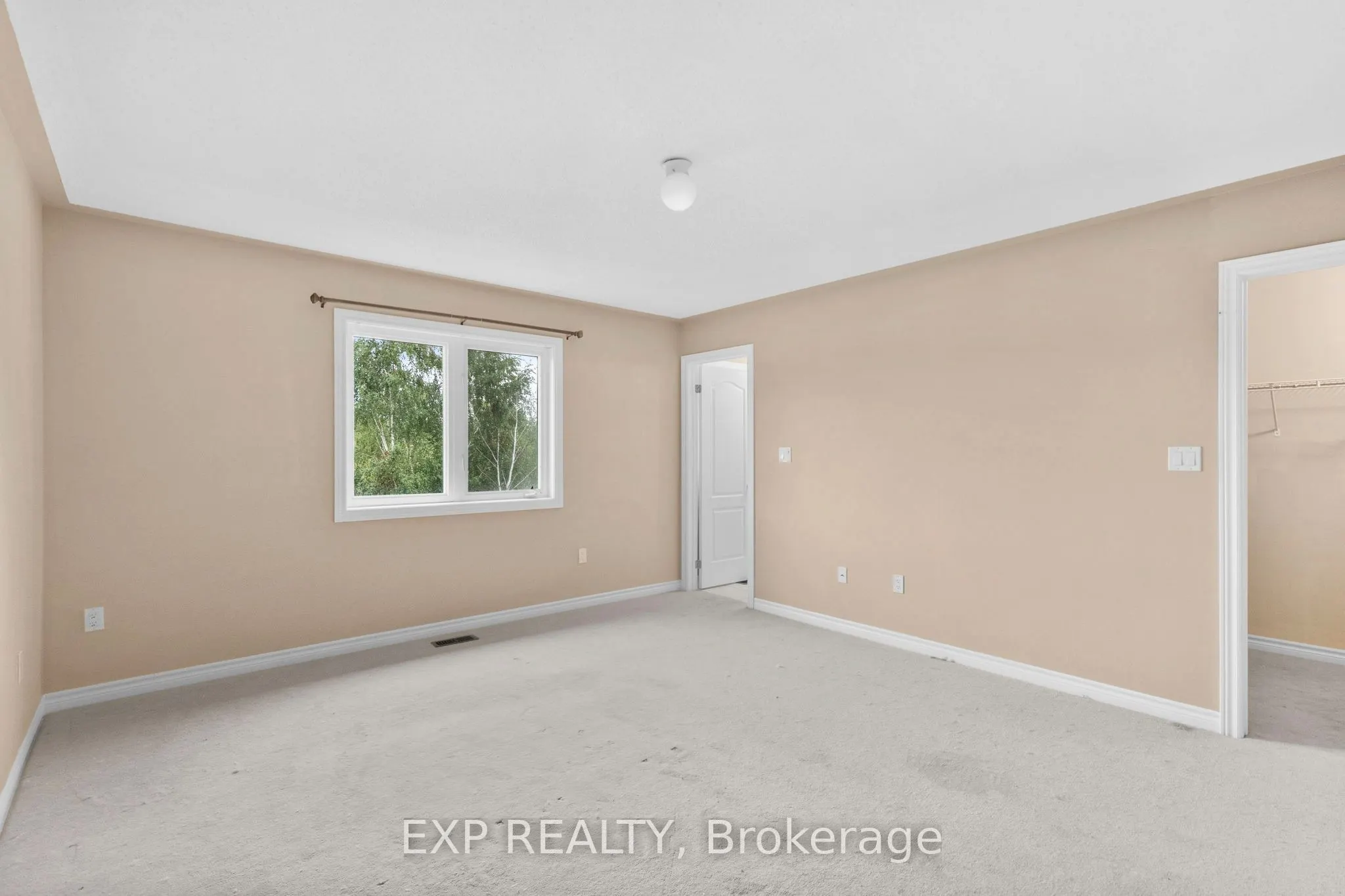 715 Grandview Street N, #19