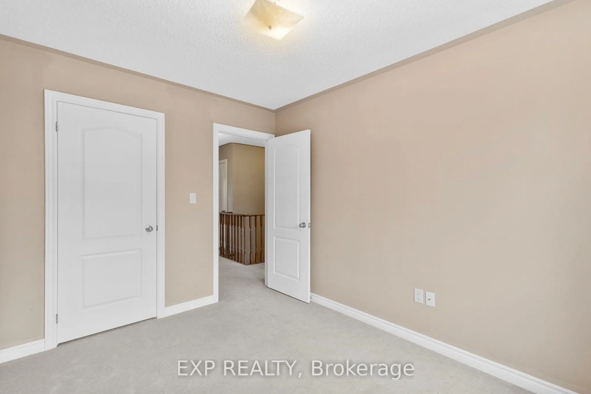 715 Grandview Street N, #19