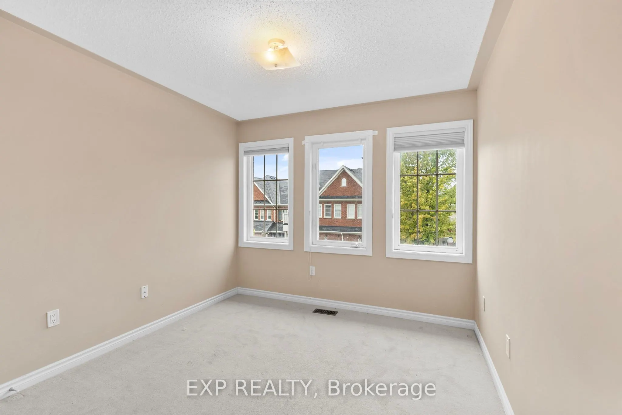 715 Grandview Street N, #19
