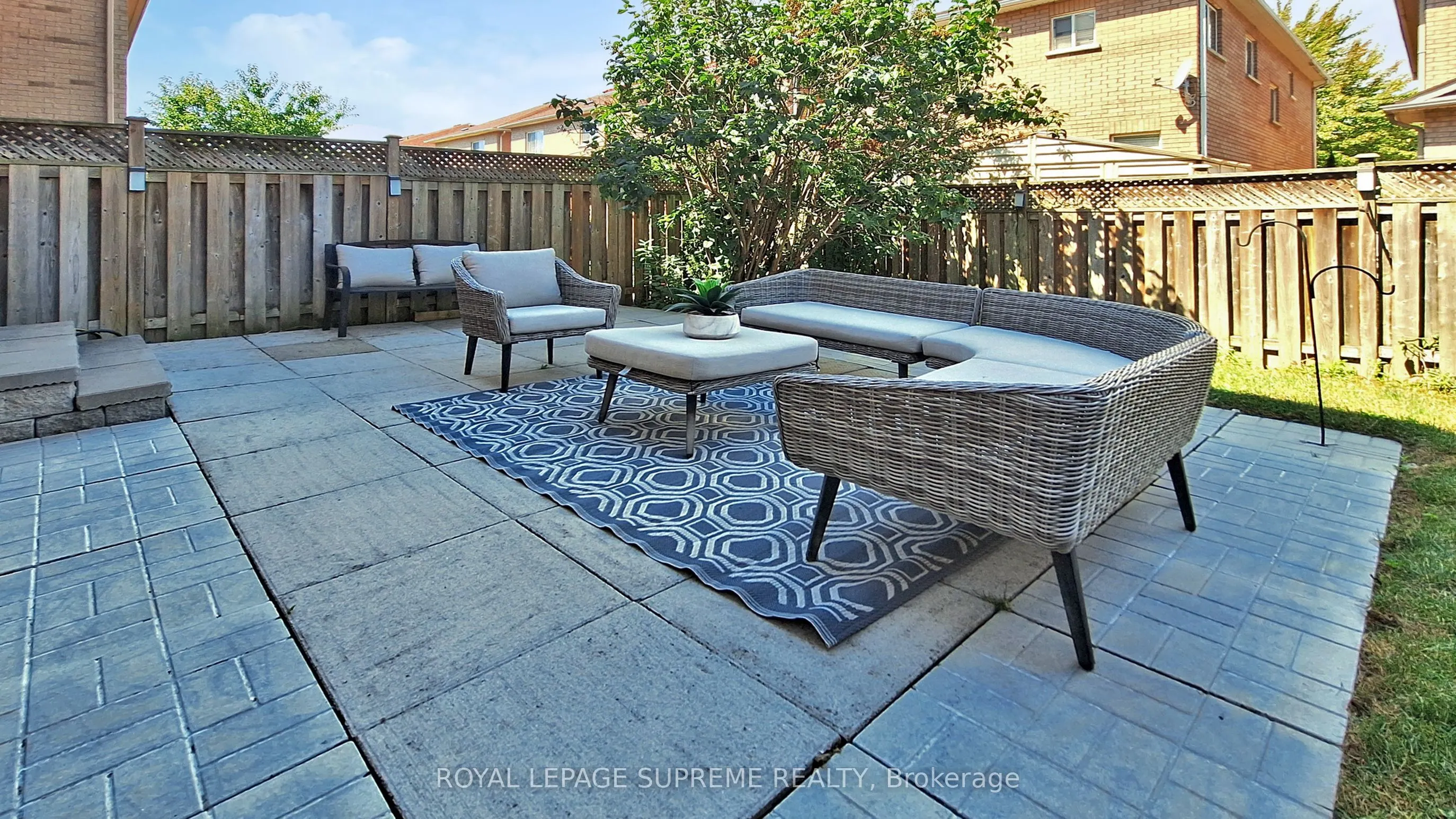 32 Flatfield Terrace