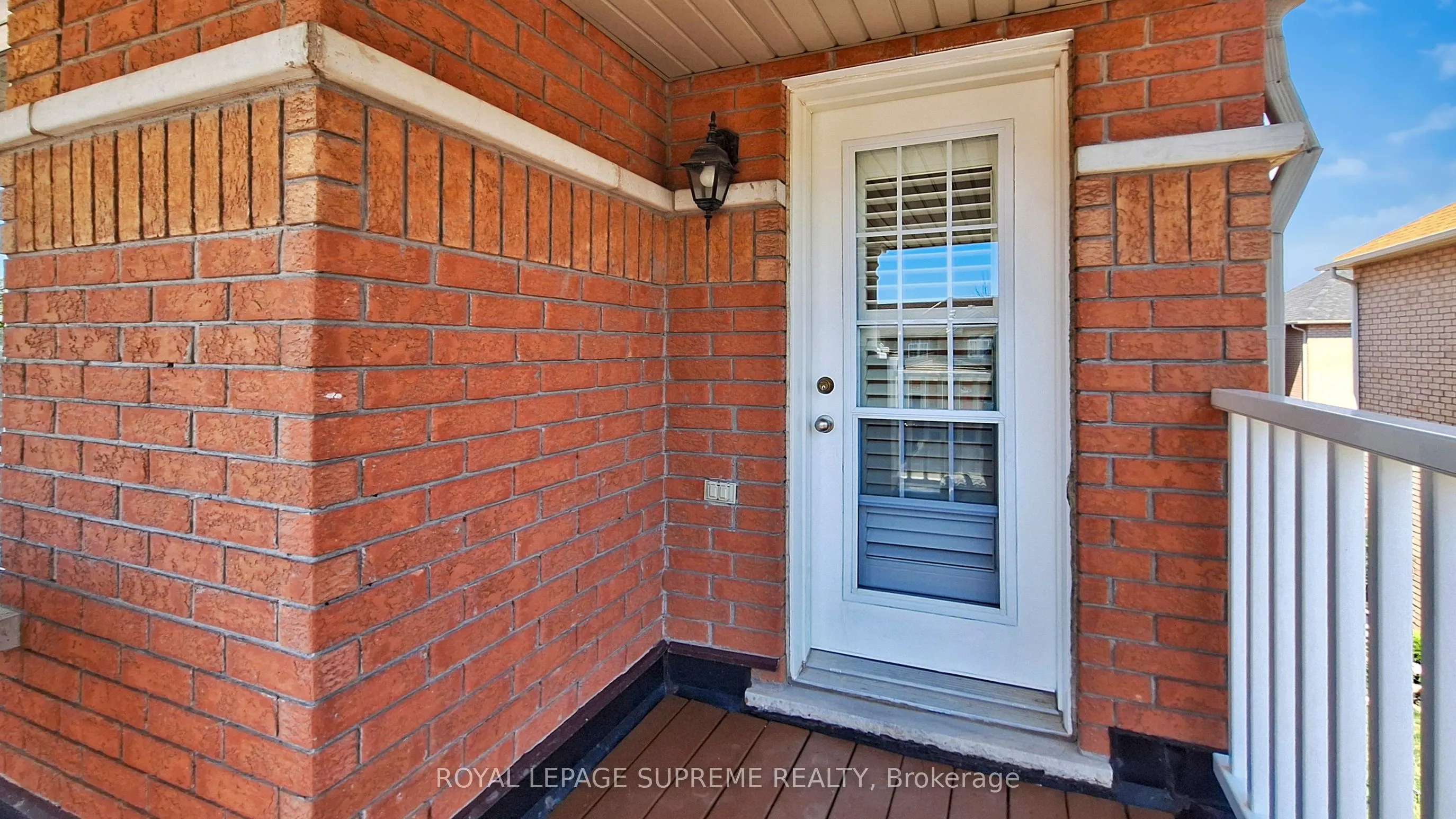 32 Flatfield Terrace