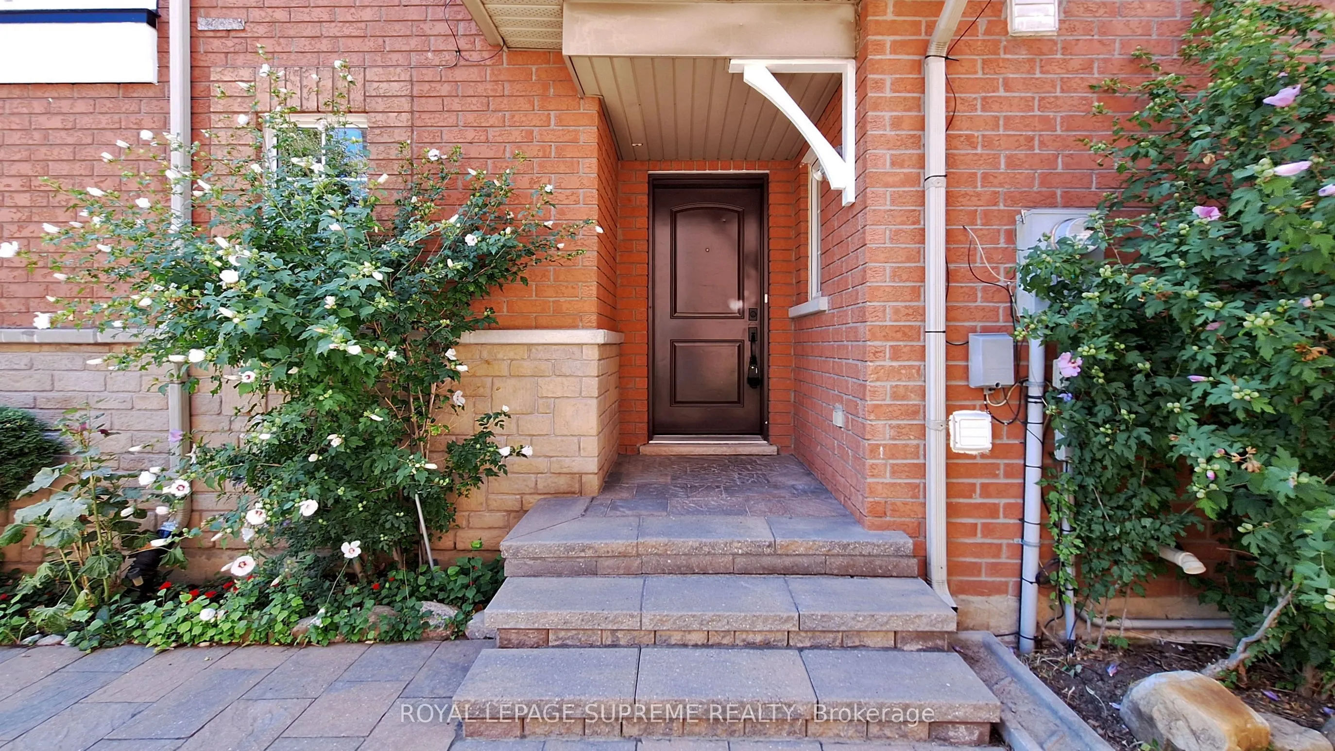 32 Flatfield Terrace