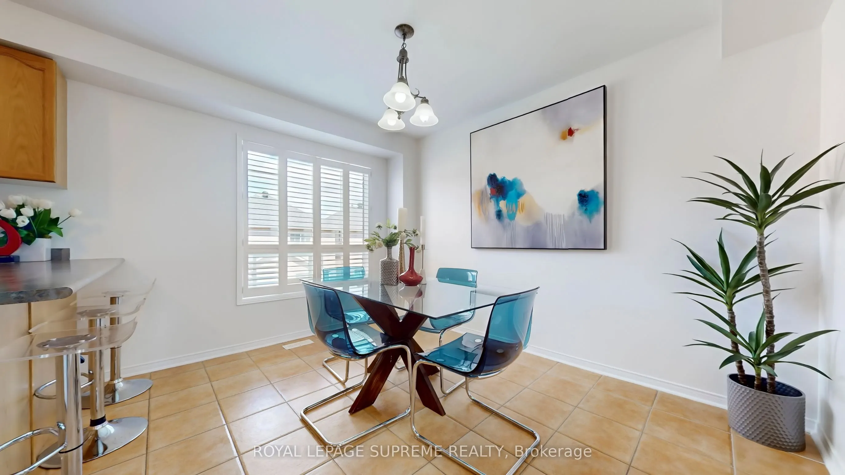 32 Flatfield Terrace