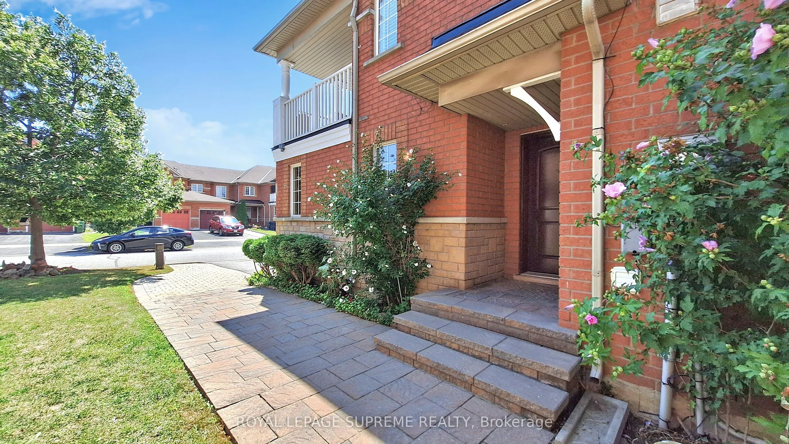 32 Flatfield Terrace