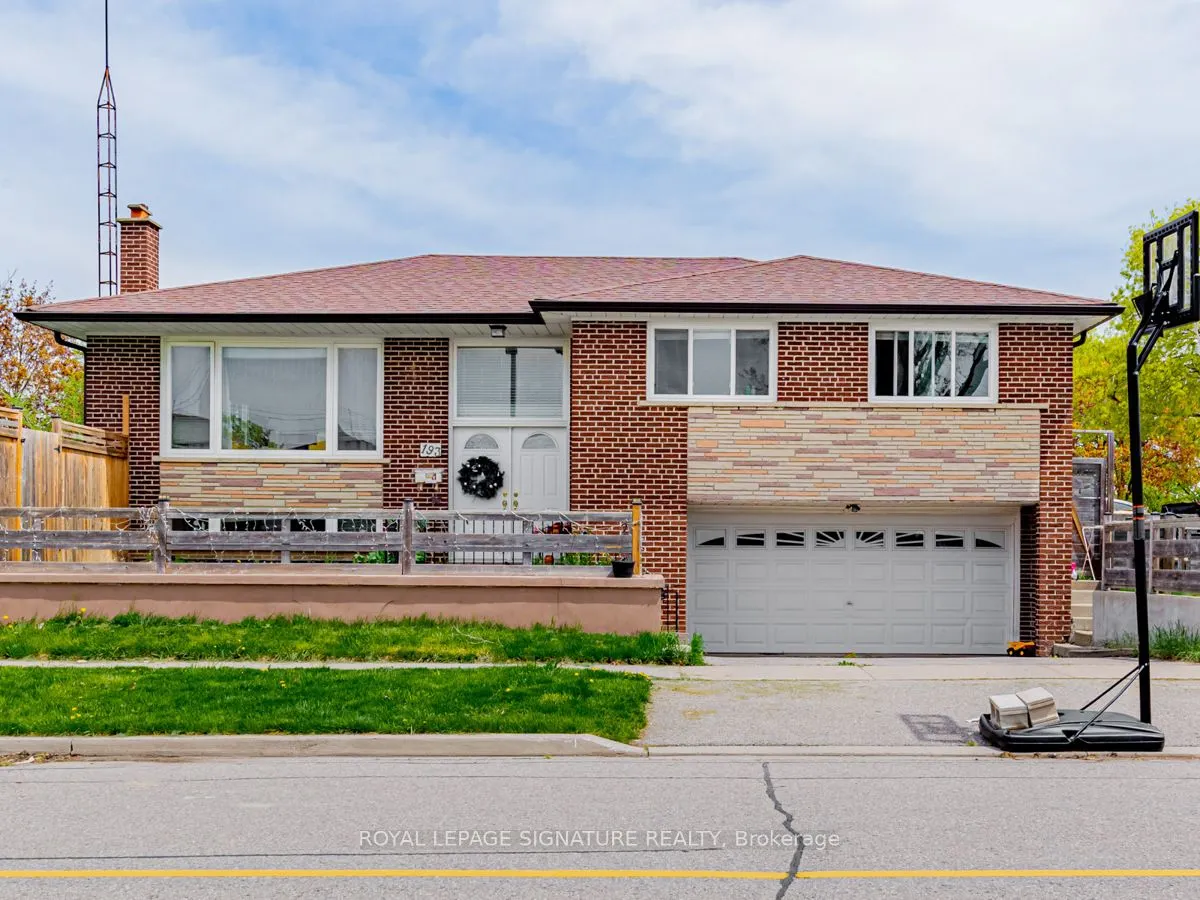 193 Fairglen Avenue, #Lower