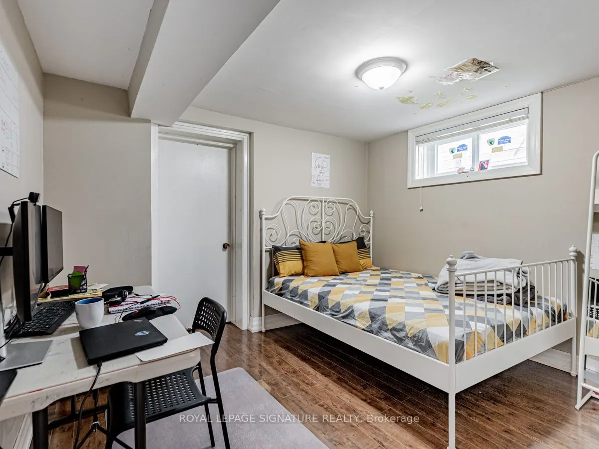 193 Fairglen Avenue, #Lower