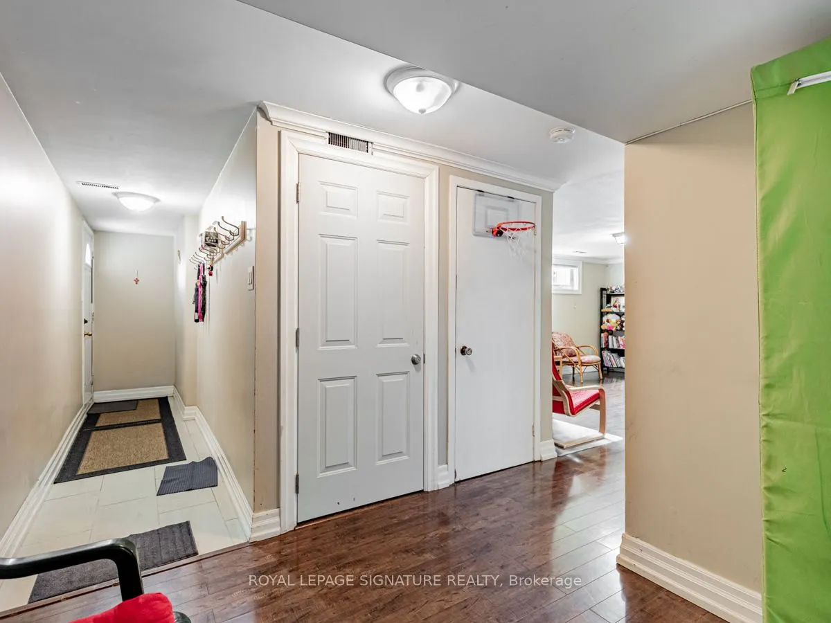 193 Fairglen Avenue, #Lower