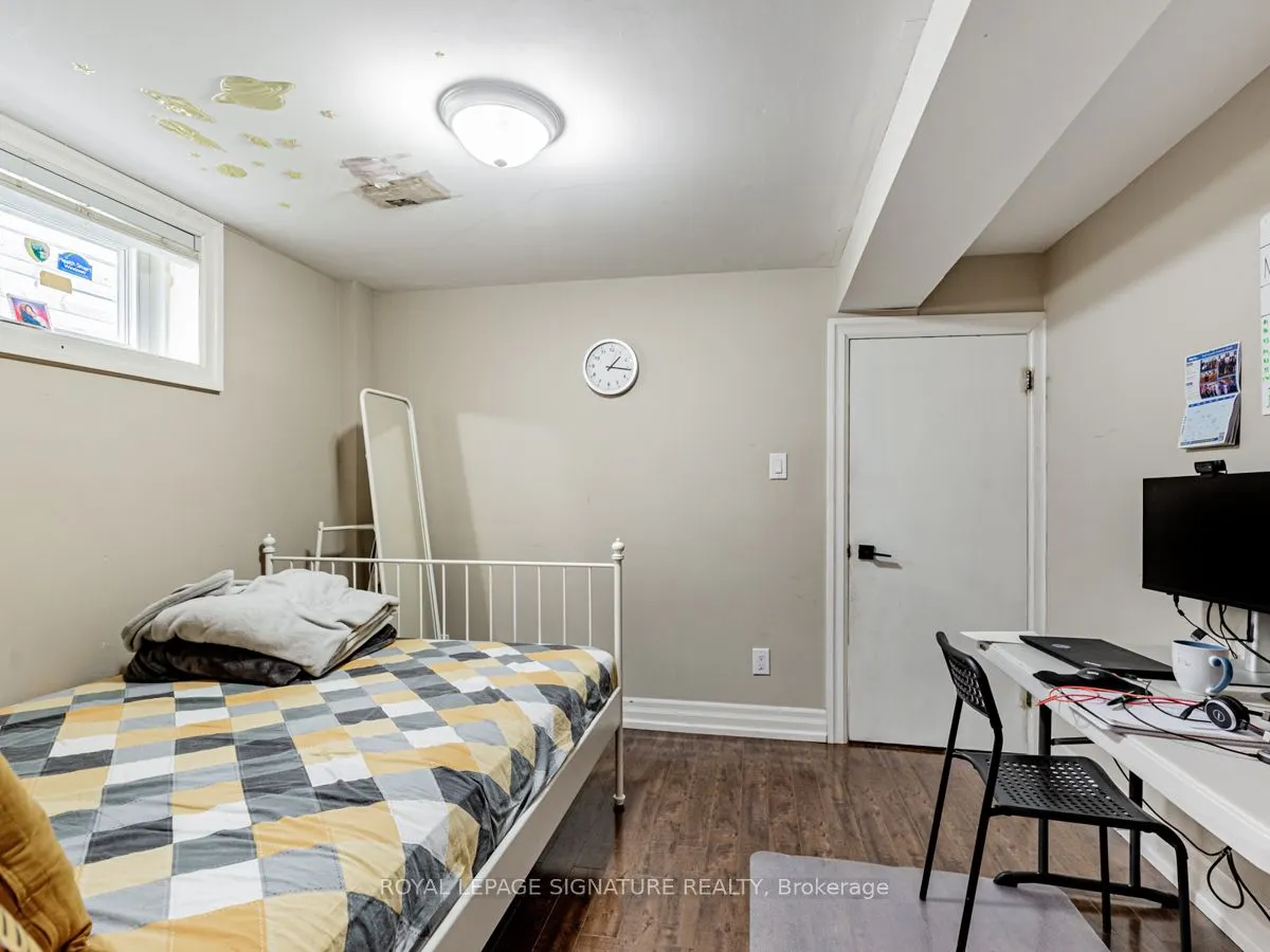 193 Fairglen Avenue, #Lower