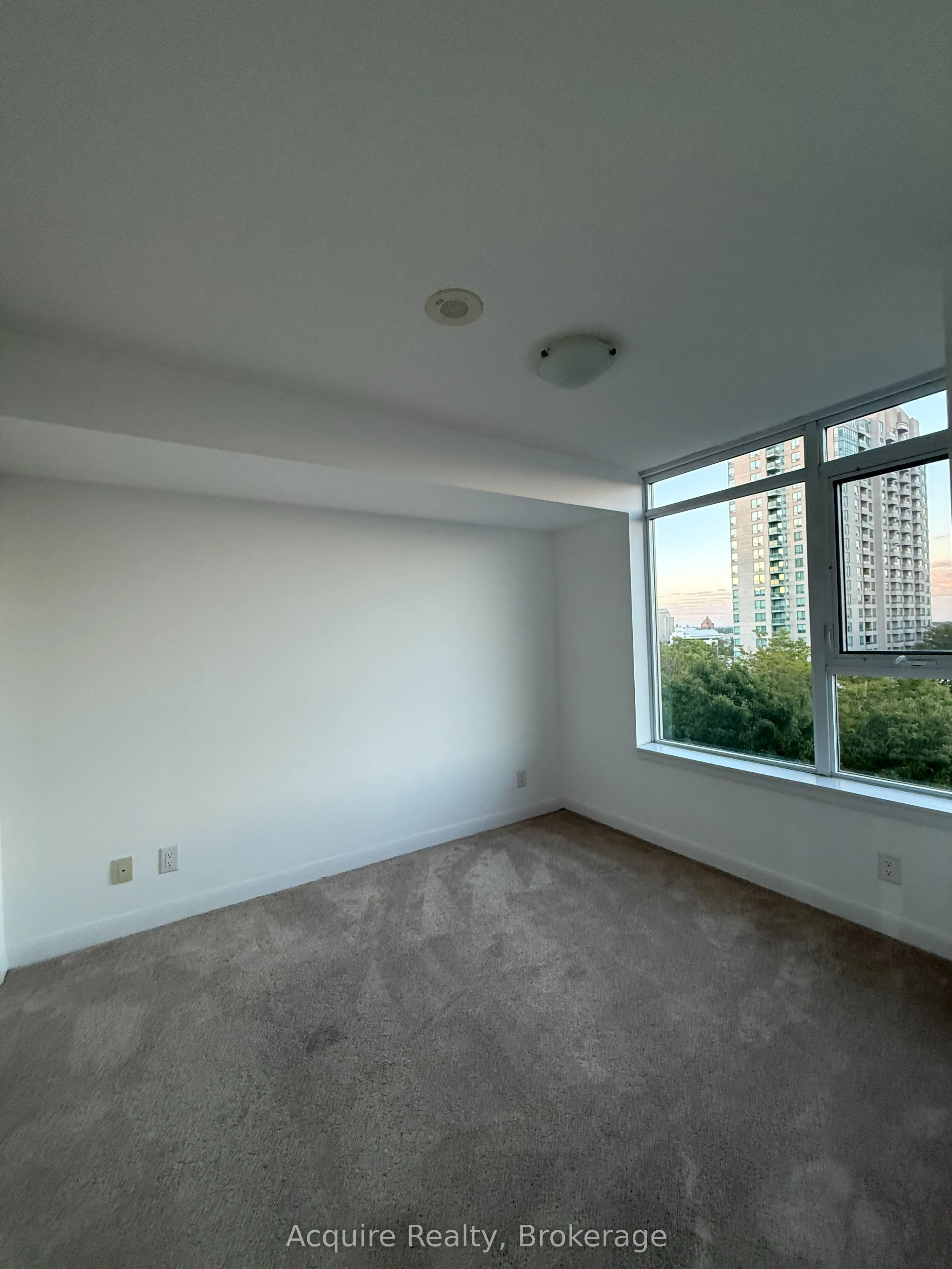 190 Borough Drive, #1203