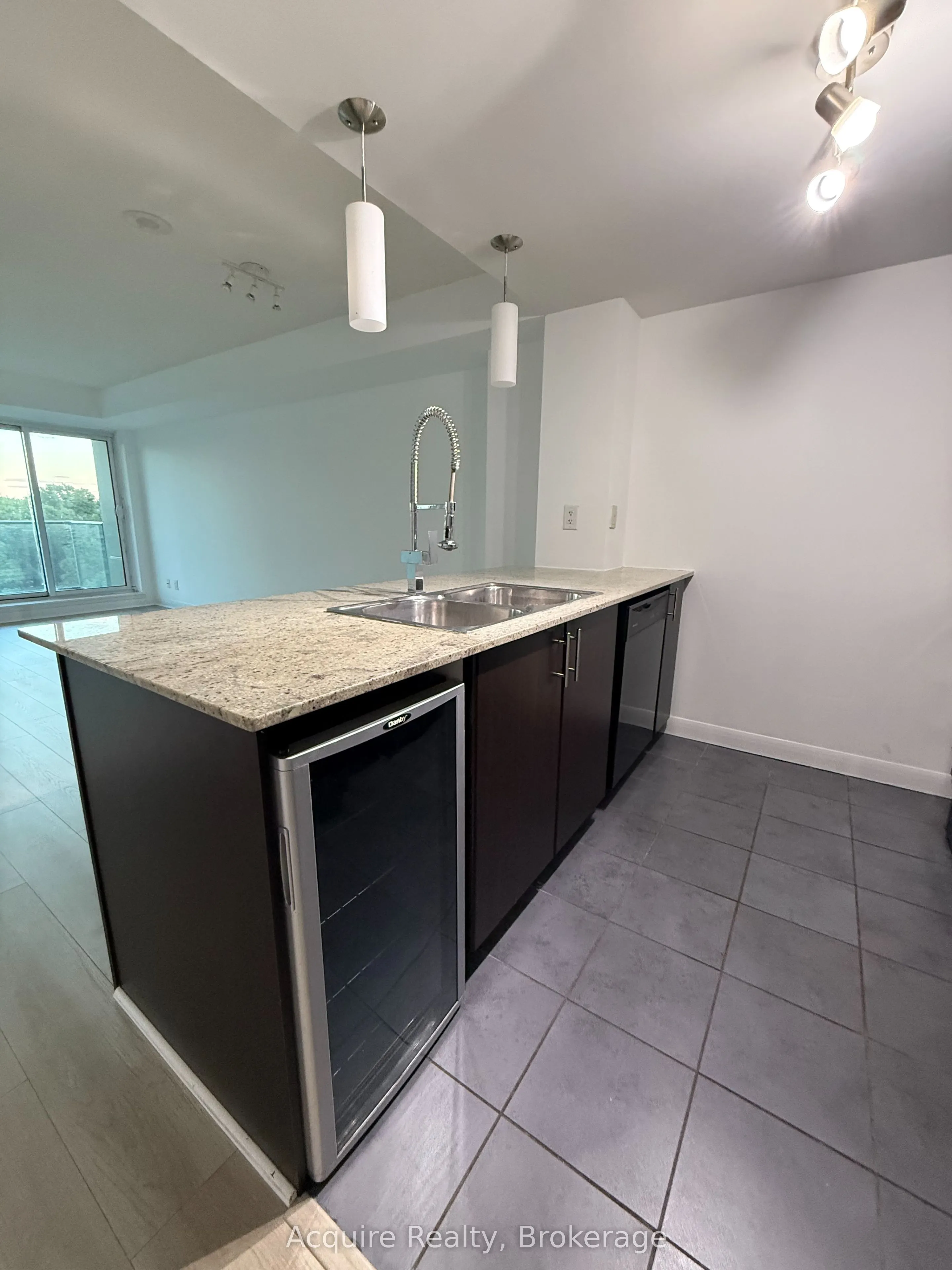 190 Borough Drive, #1203