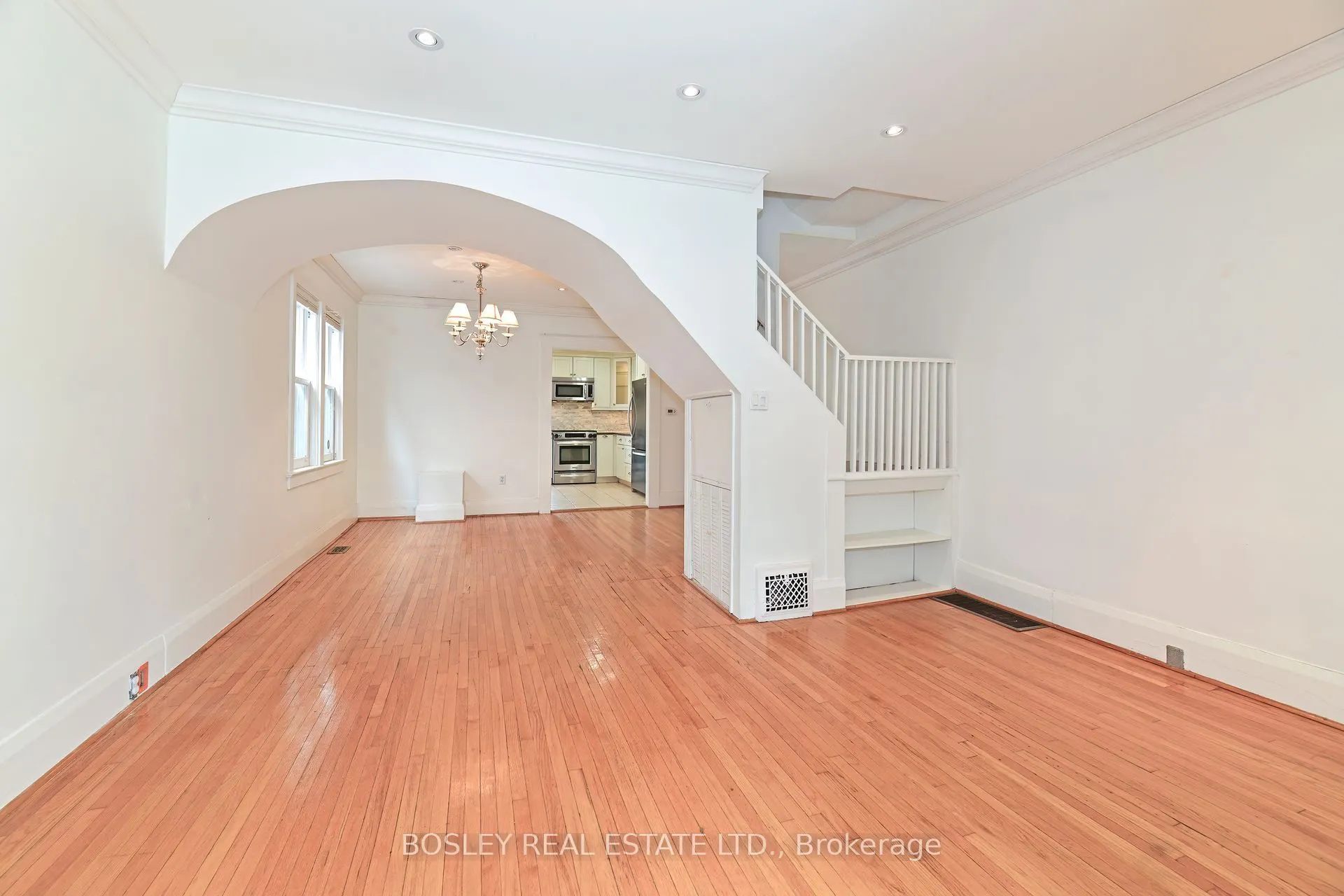 12 Amroth Avenue