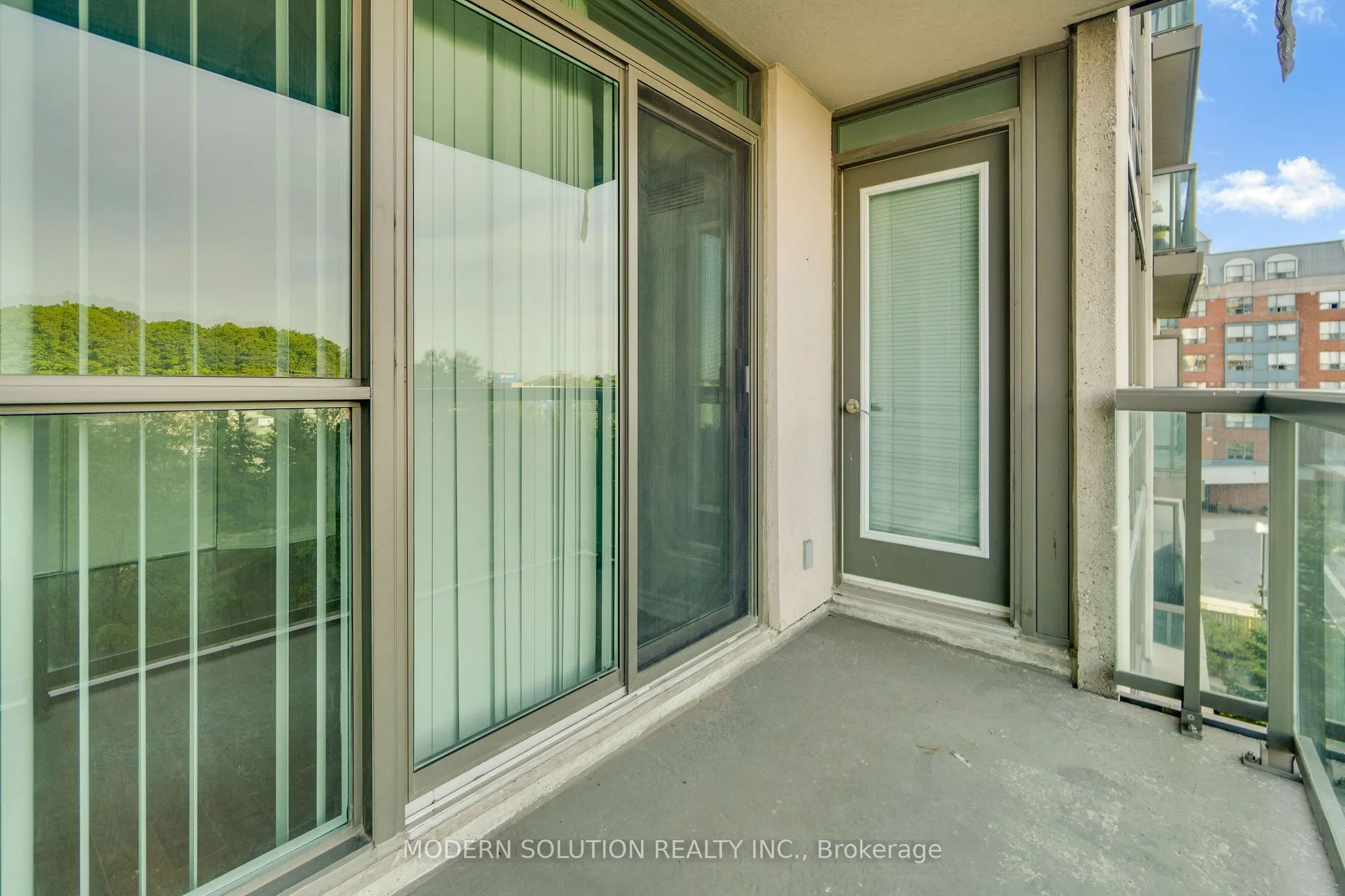68 Grangeway Avenue, #616