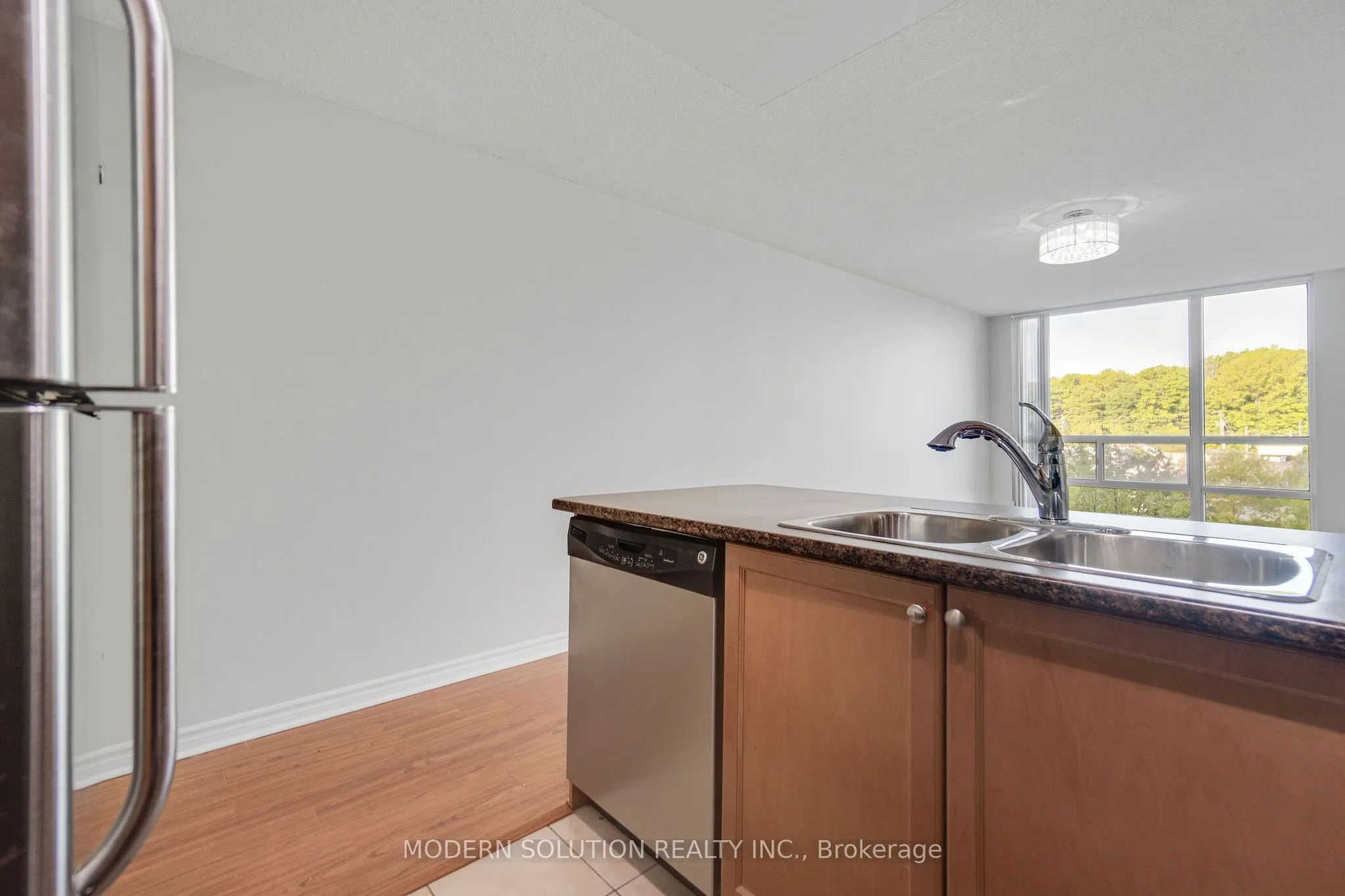 68 Grangeway Avenue, #616