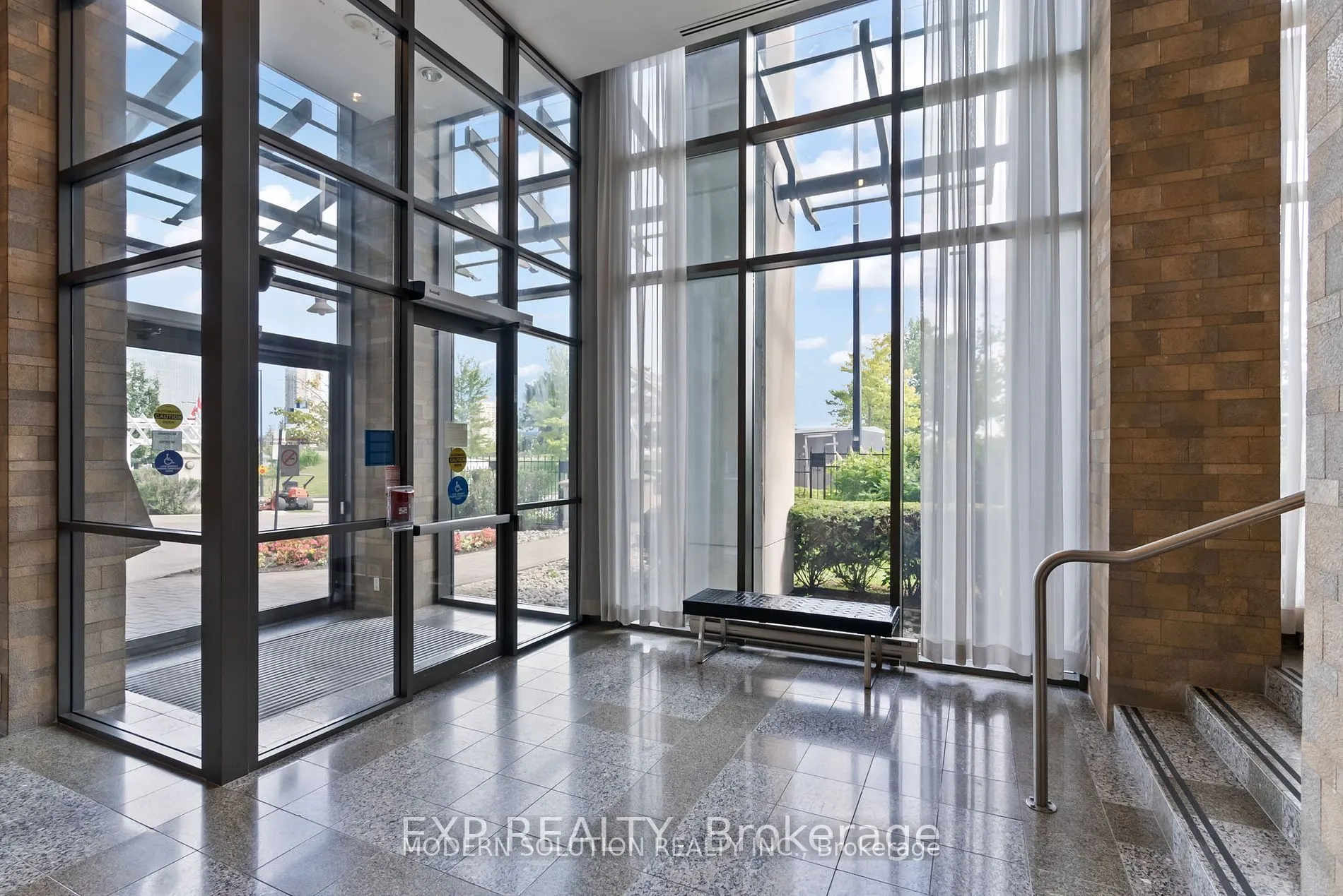 68 Grangeway Avenue, #616