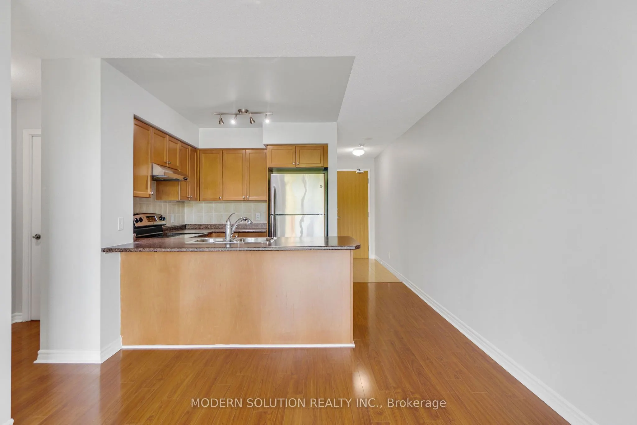 68 Grangeway Avenue, #616