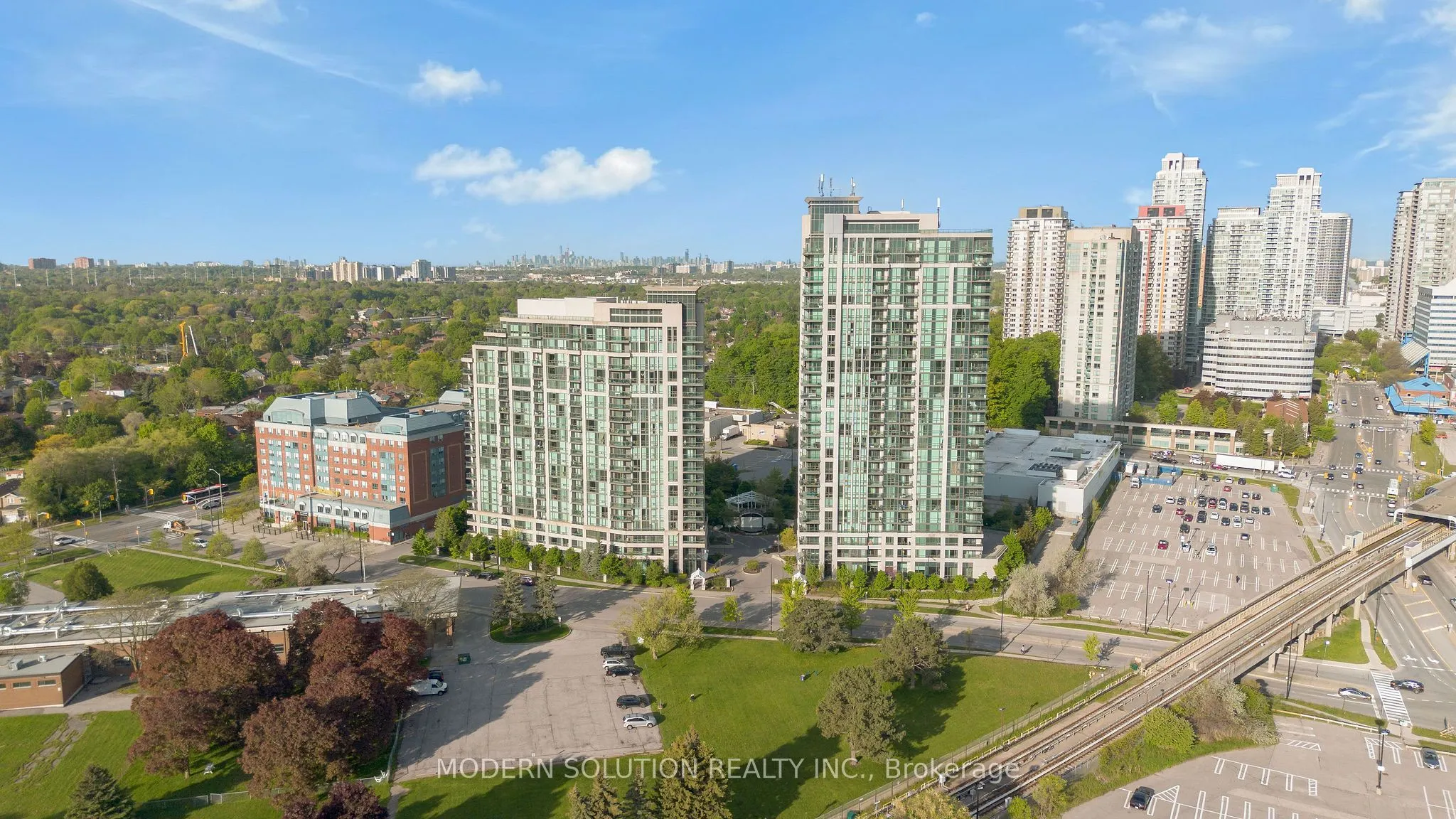 68 Grangeway Avenue, #616