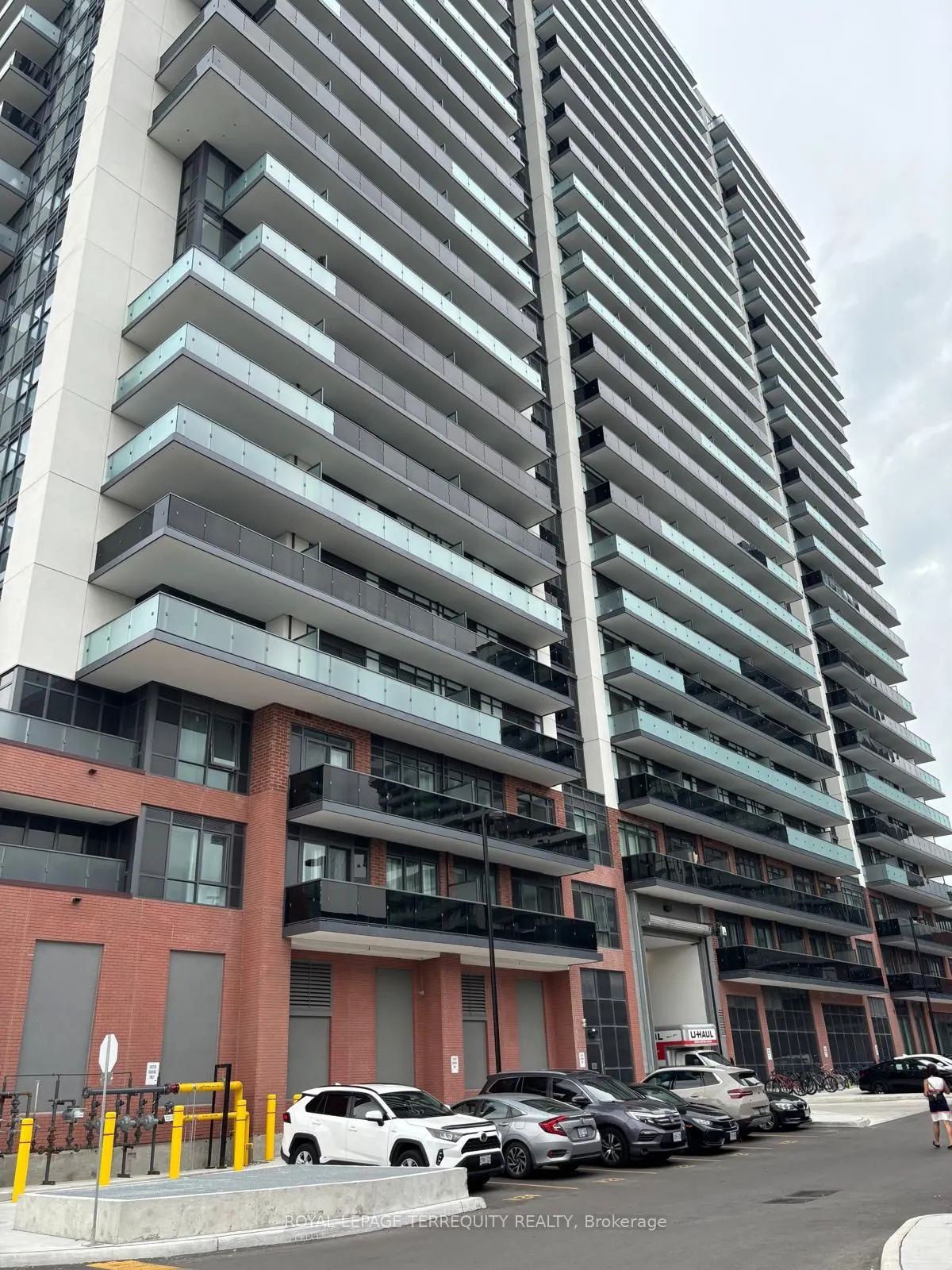 2425 Simcoe Street N, #1441