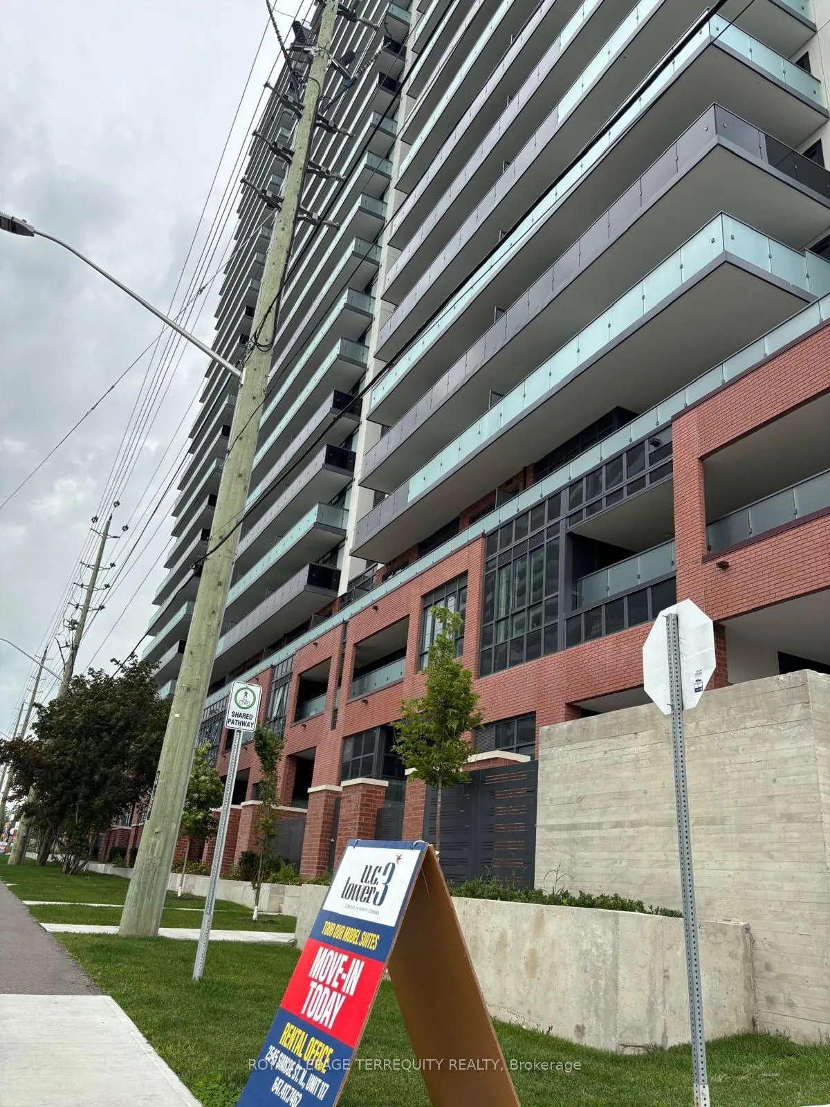 2425 Simcoe Street N, #1441