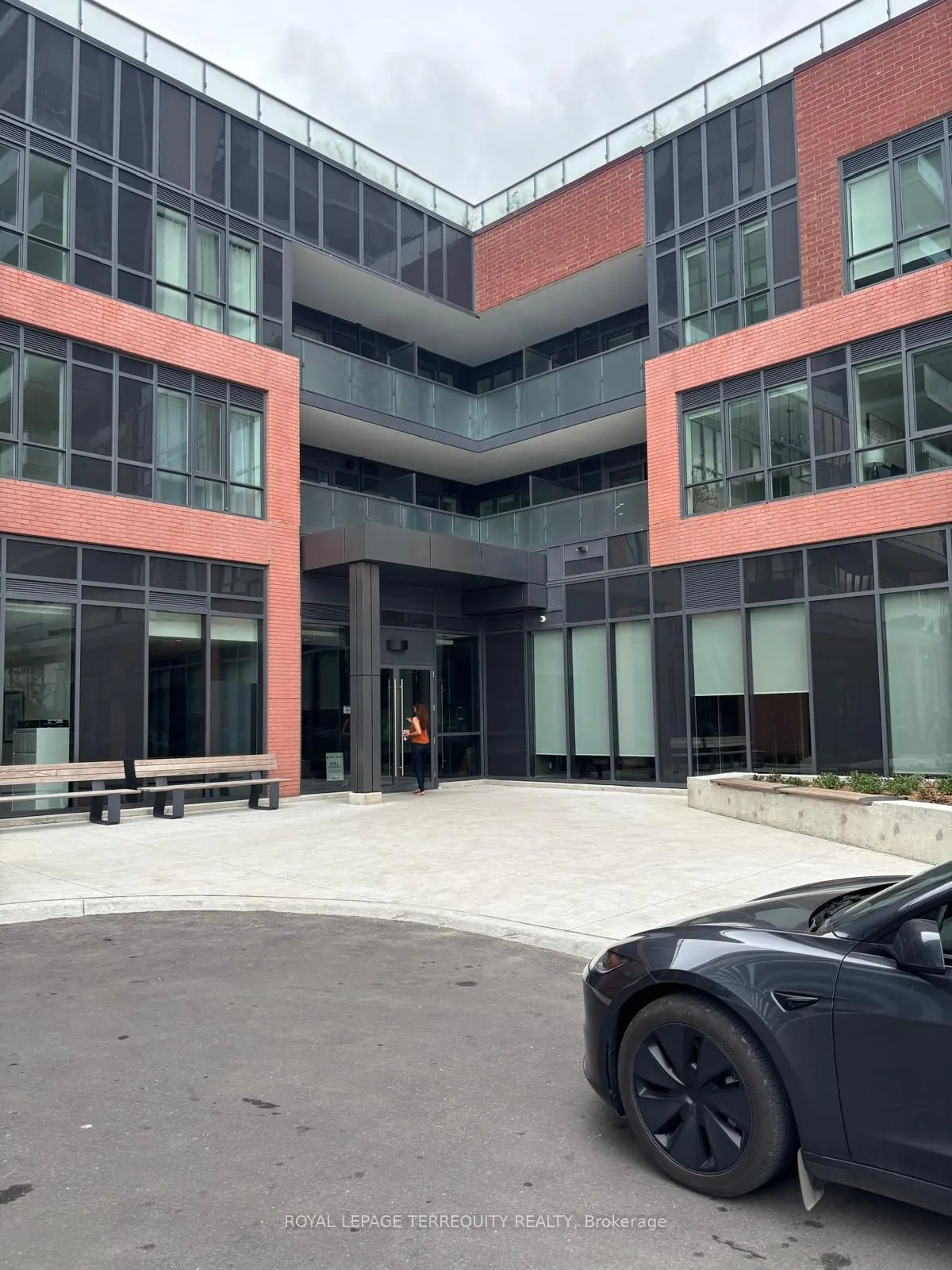 2425 Simcoe Street N, #1441