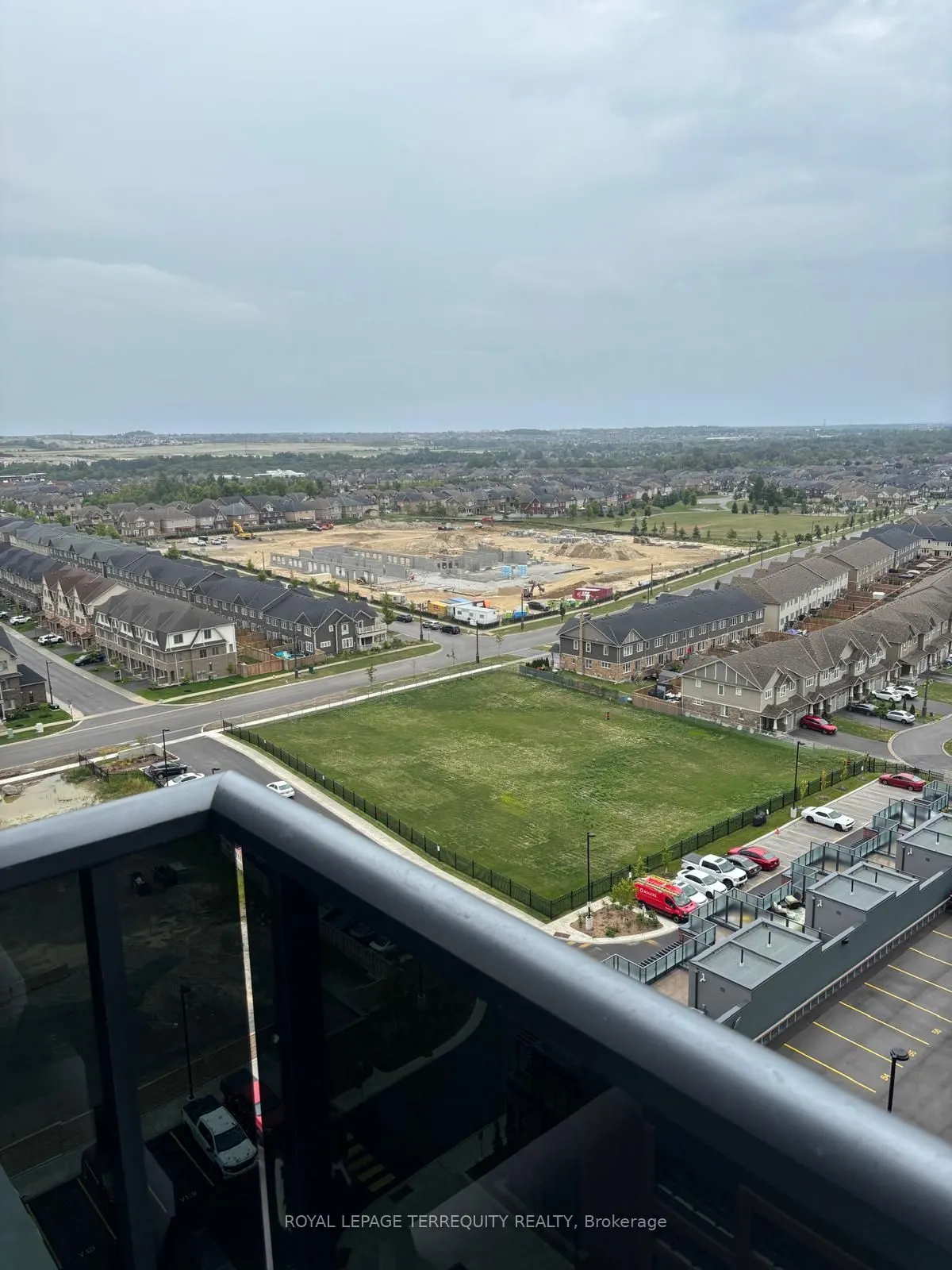 2425 Simcoe Street N, #1441