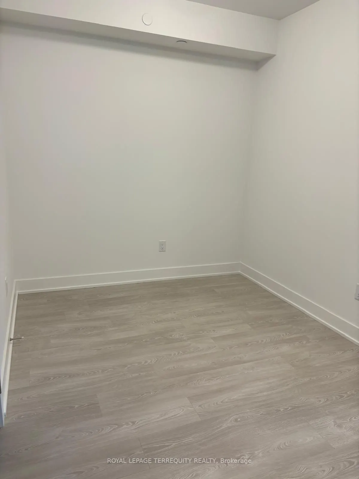 2425 Simcoe Street N, #1441