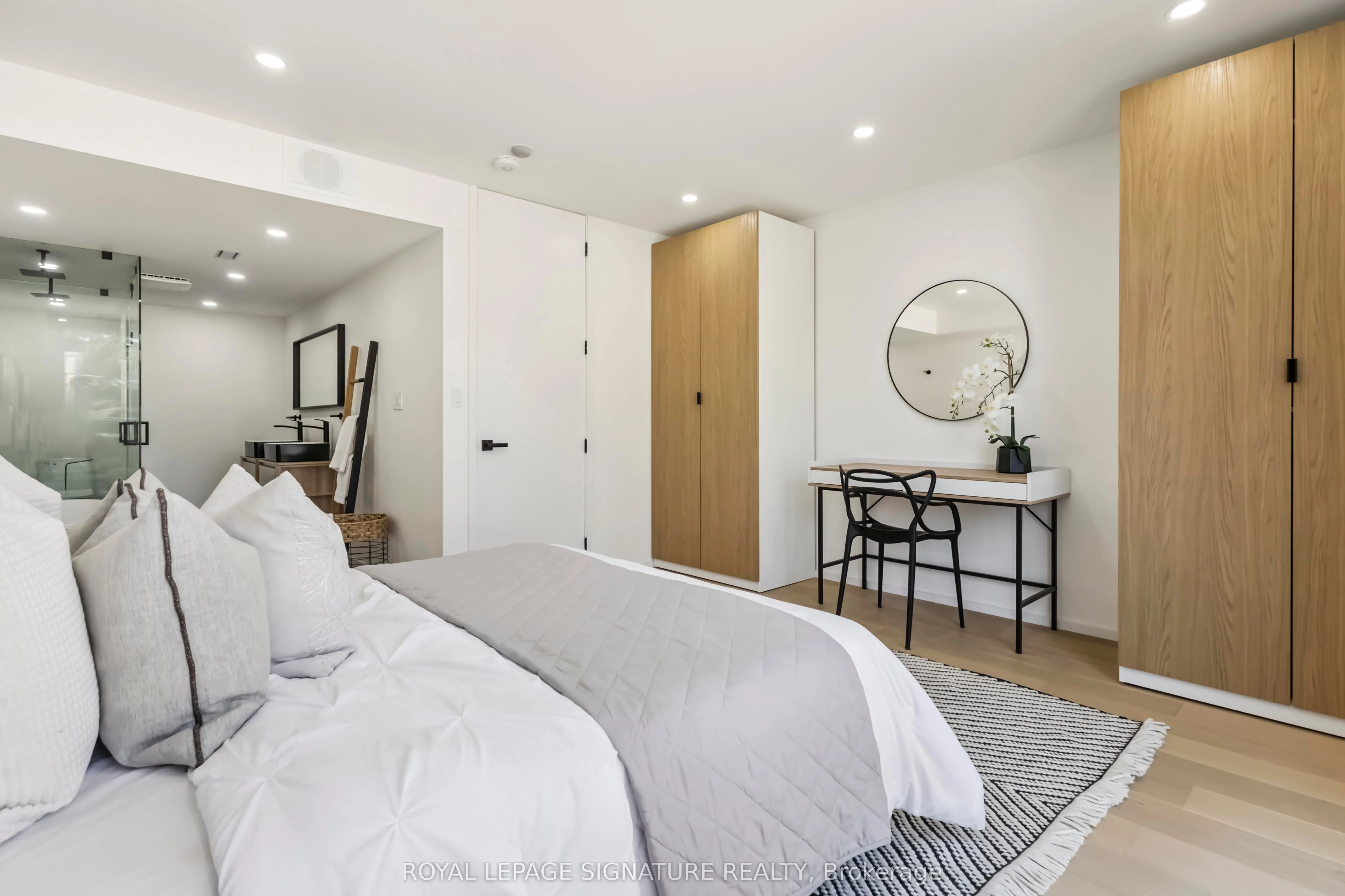 43A Cummings Street, #Upper