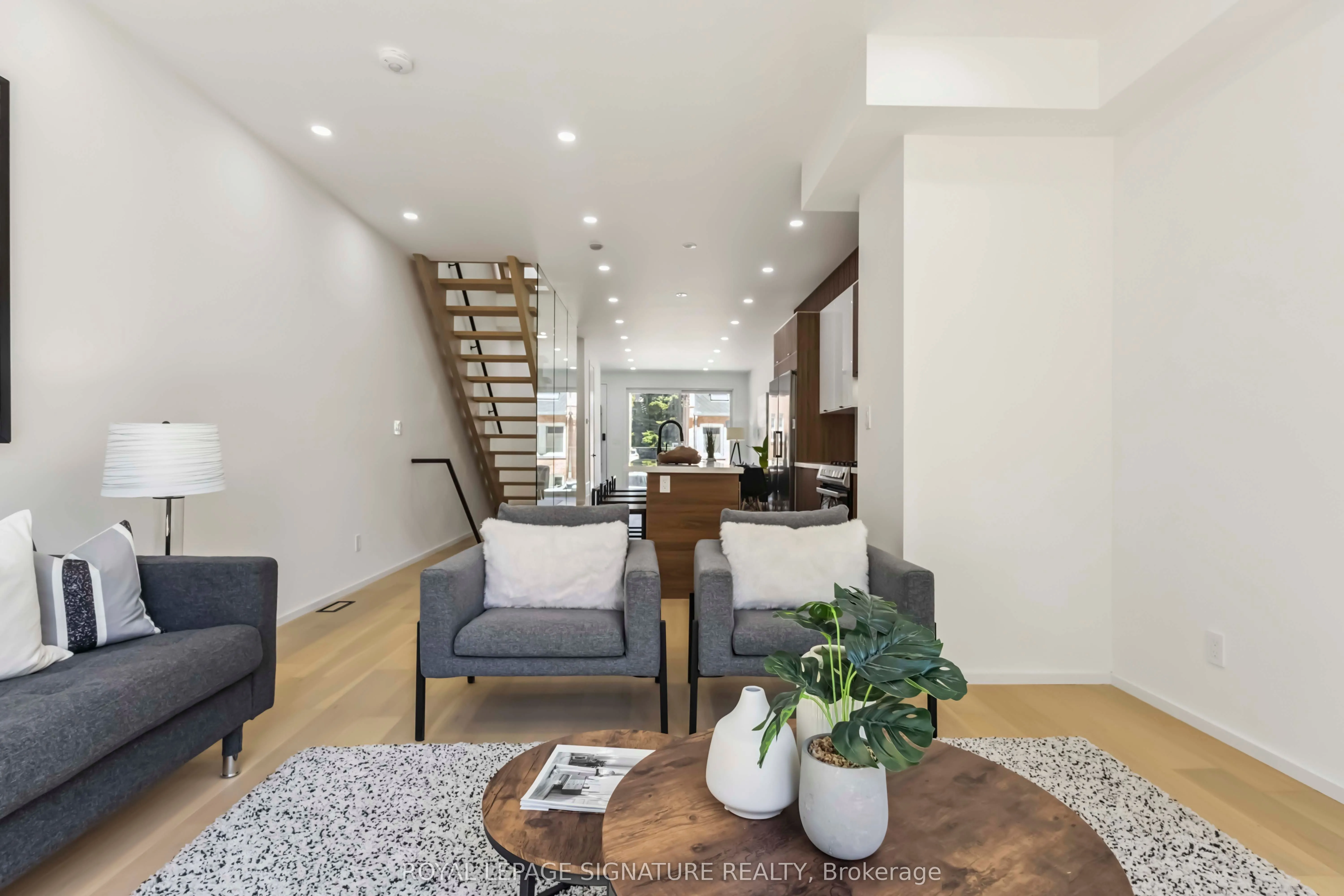 43A Cummings Street, #Upper