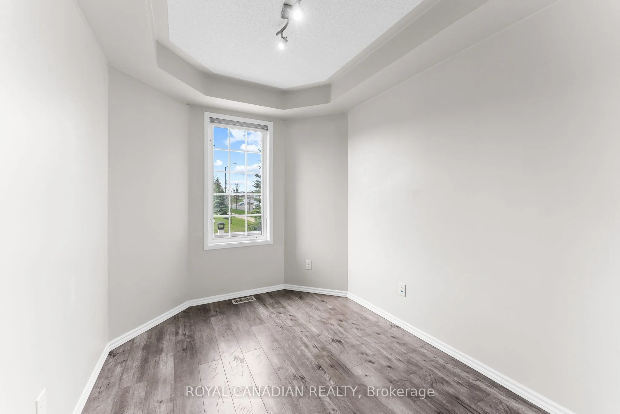 25 Brind-Sheridan Court