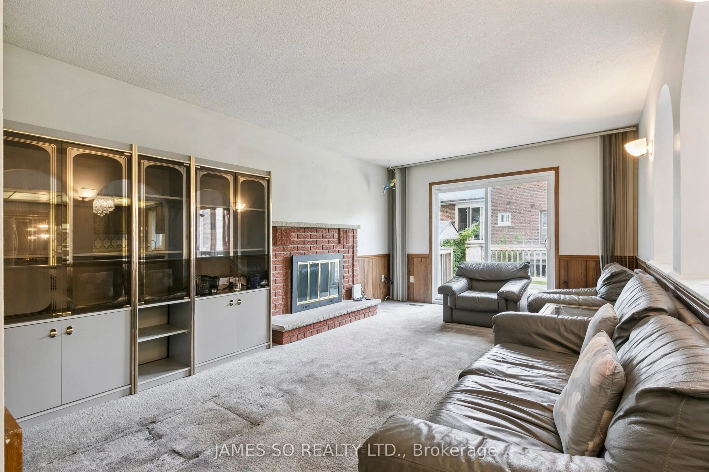 270 Huntsmill Boulevard