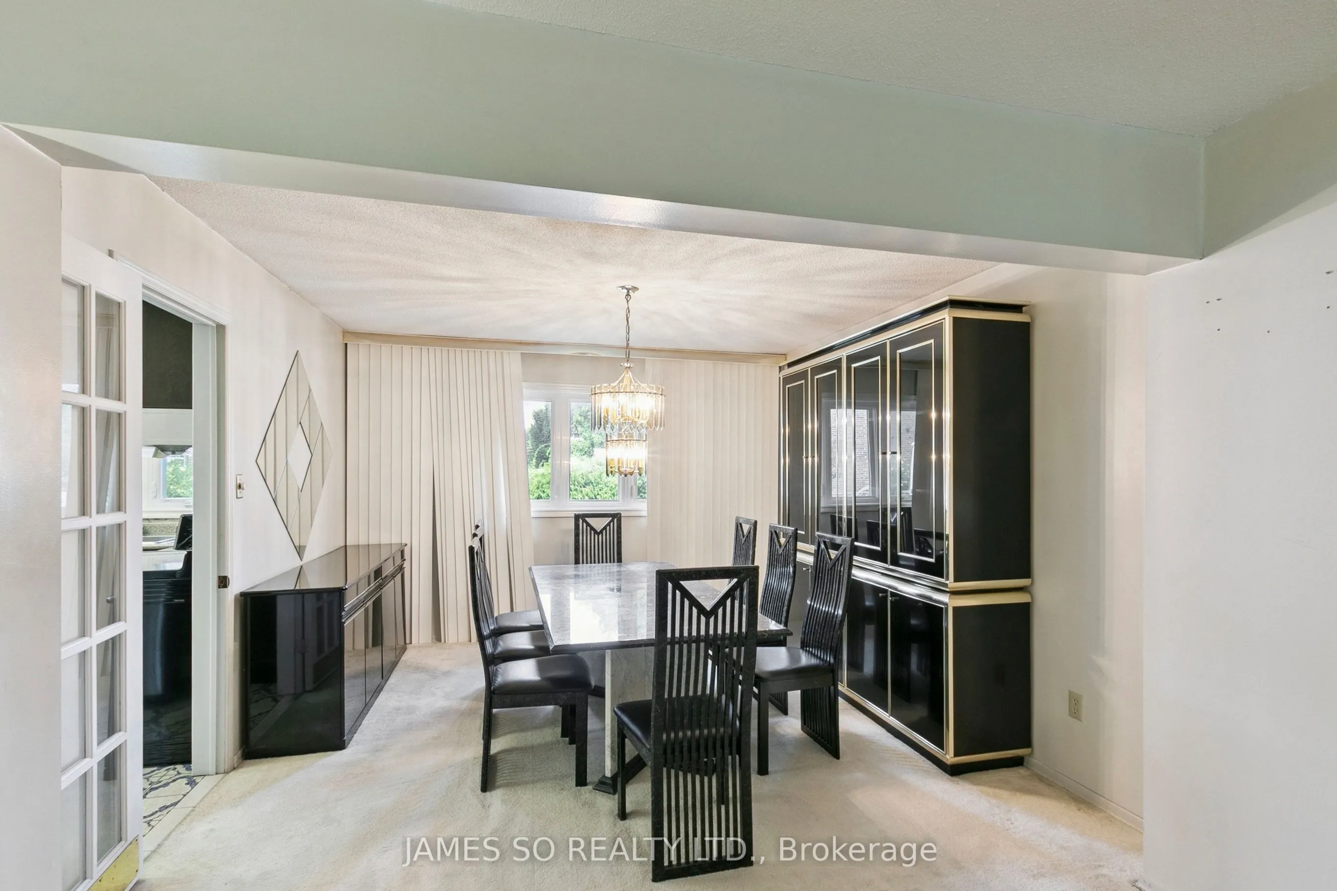 270 Huntsmill Boulevard