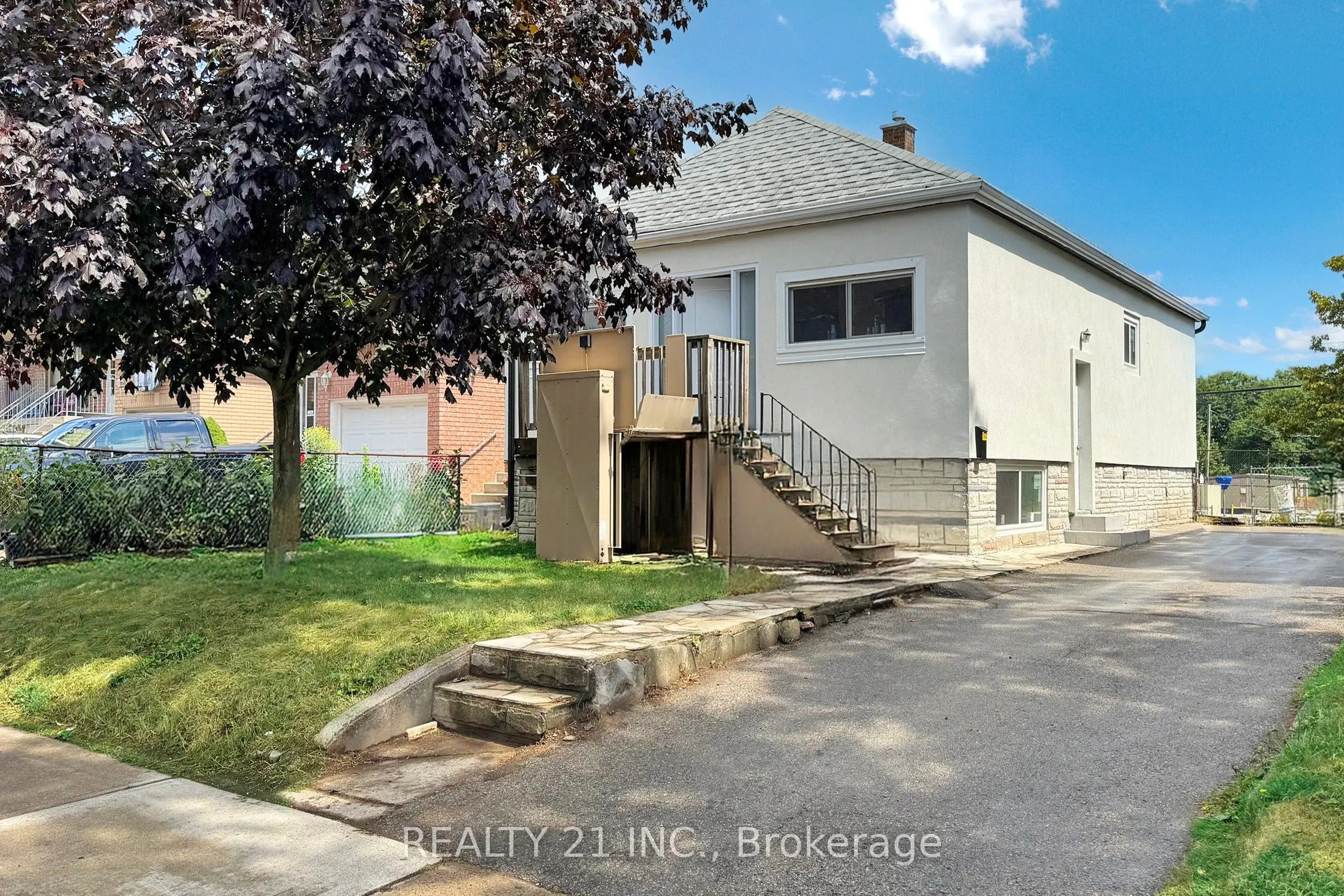 125 S Woodrow Boulevard