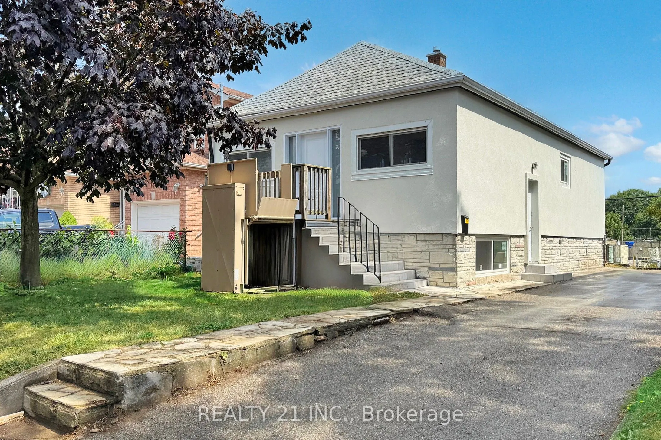 125 S Woodrow Boulevard