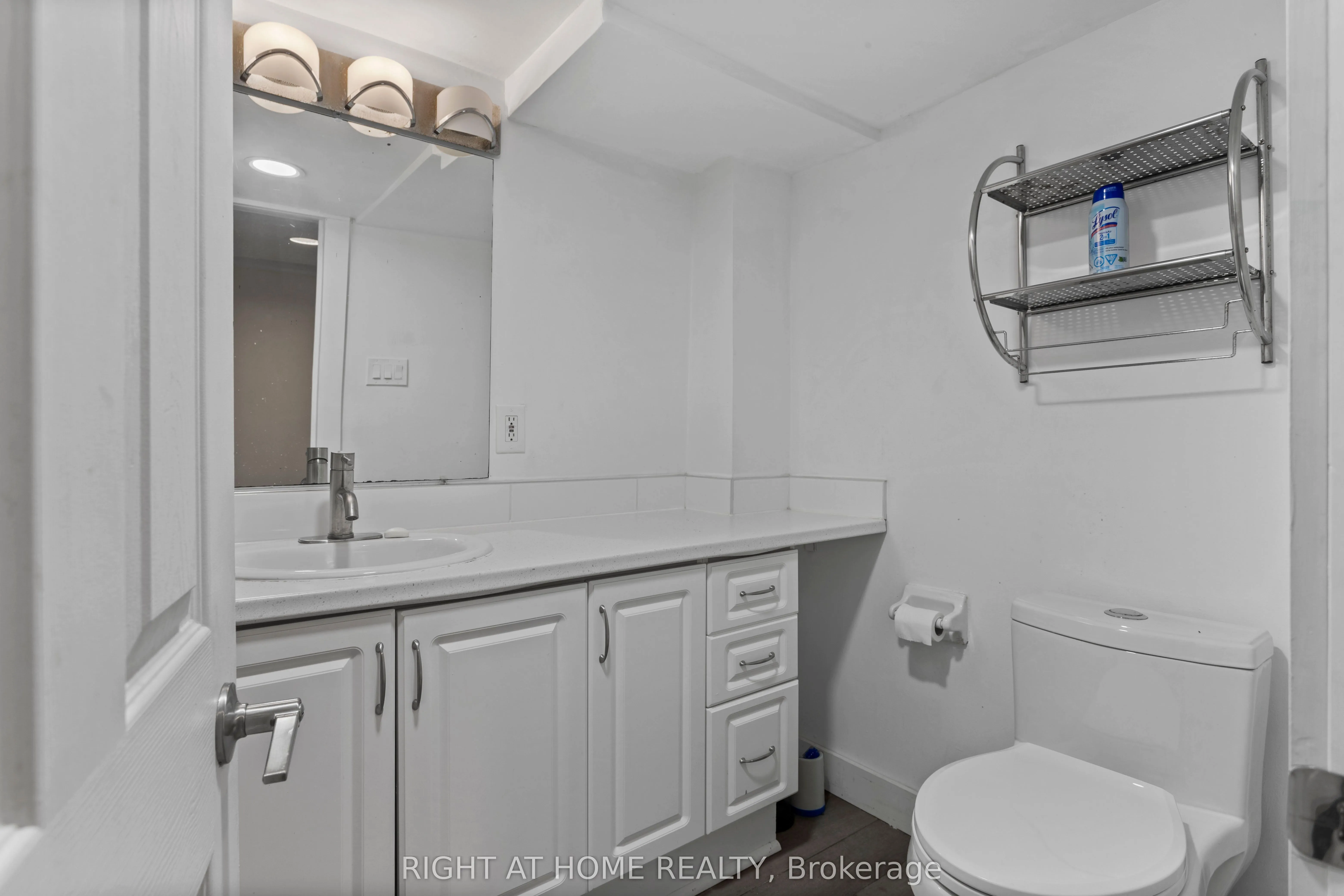 1398 Simcoe Street S