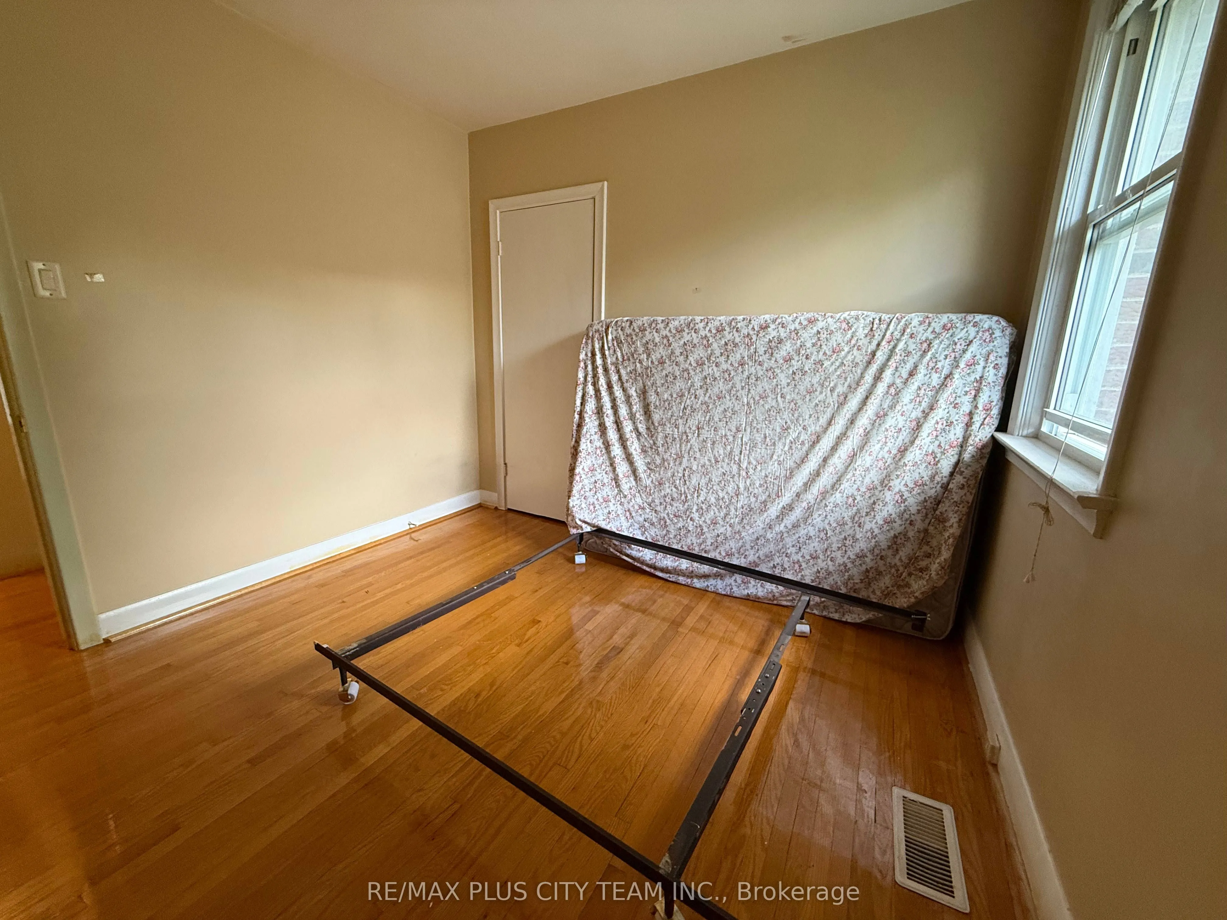 33 Windsor Drive