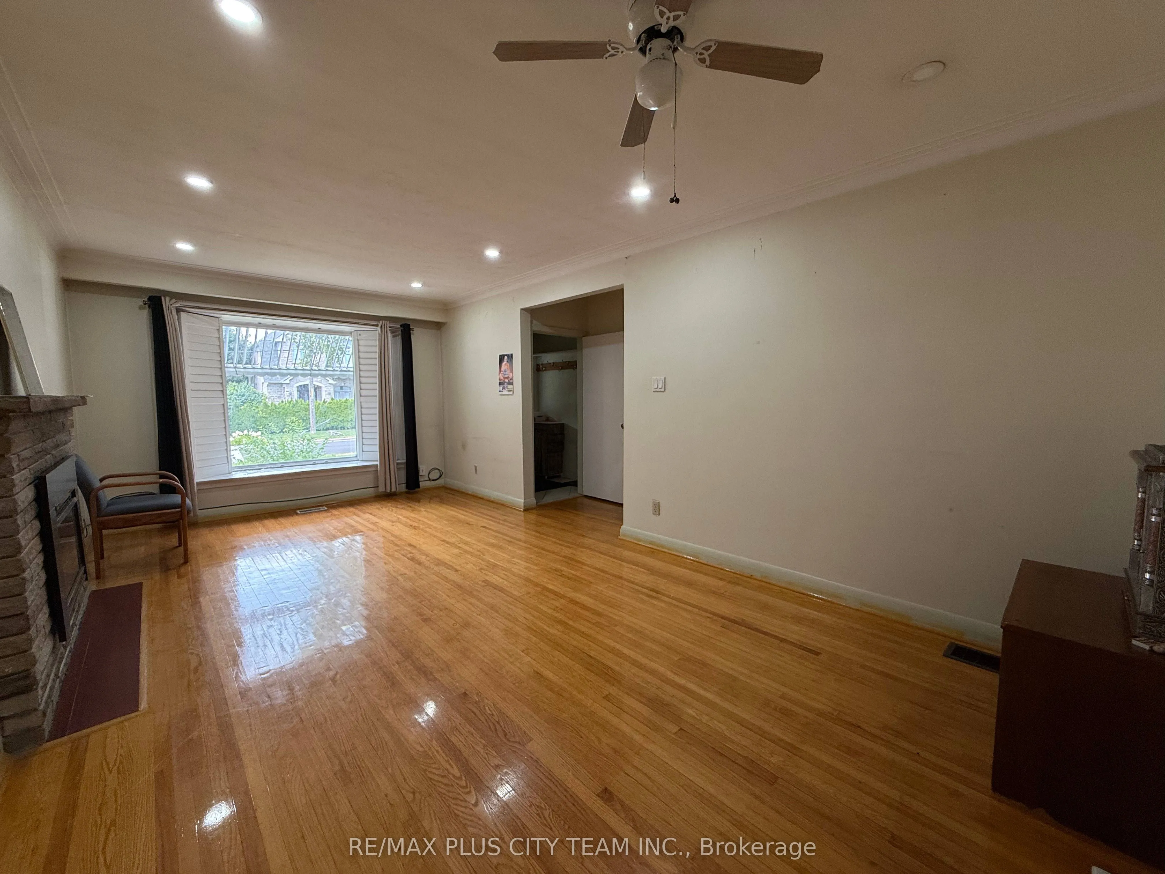 33 Windsor Drive