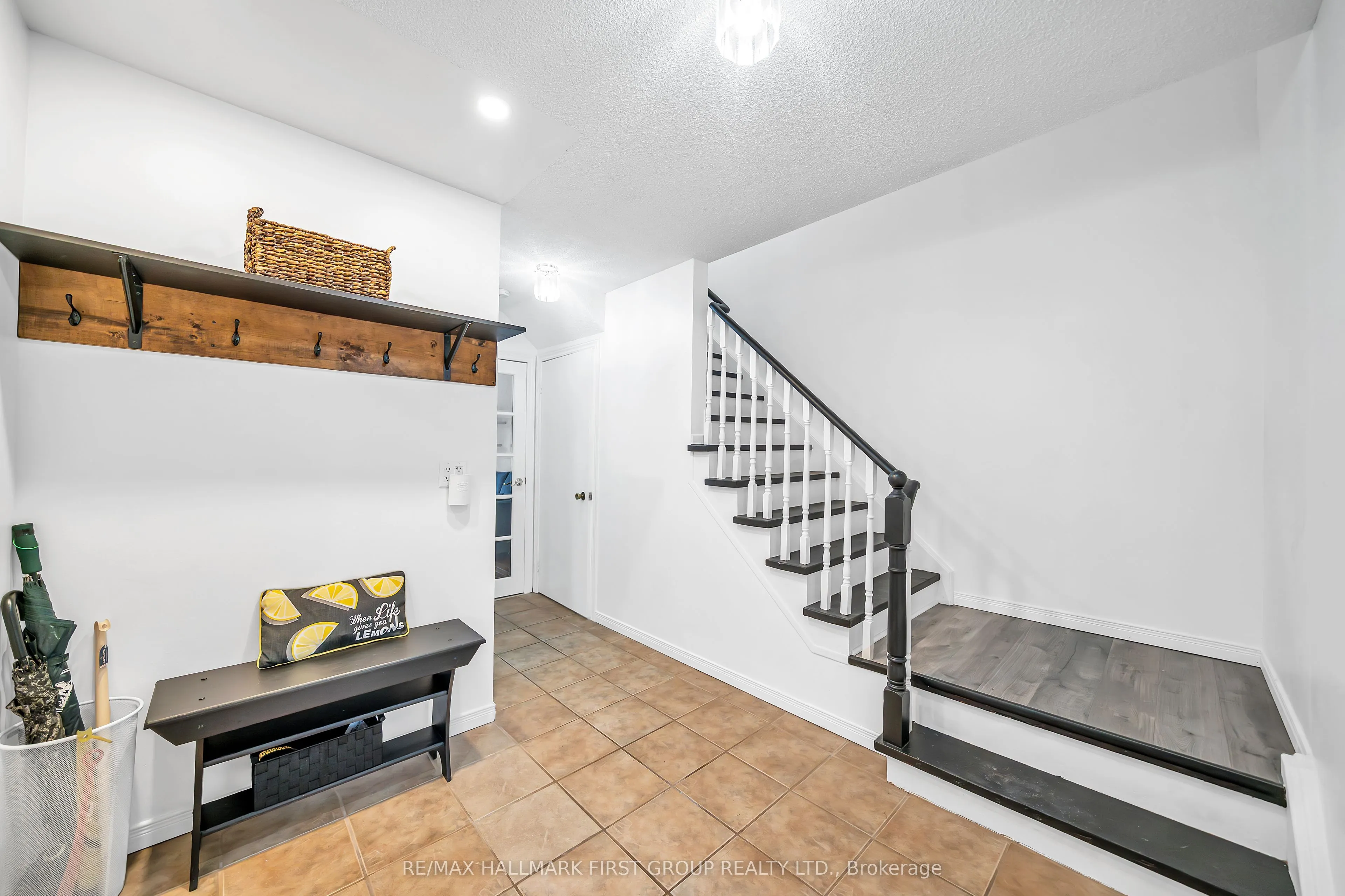 1138 Tanzer Court