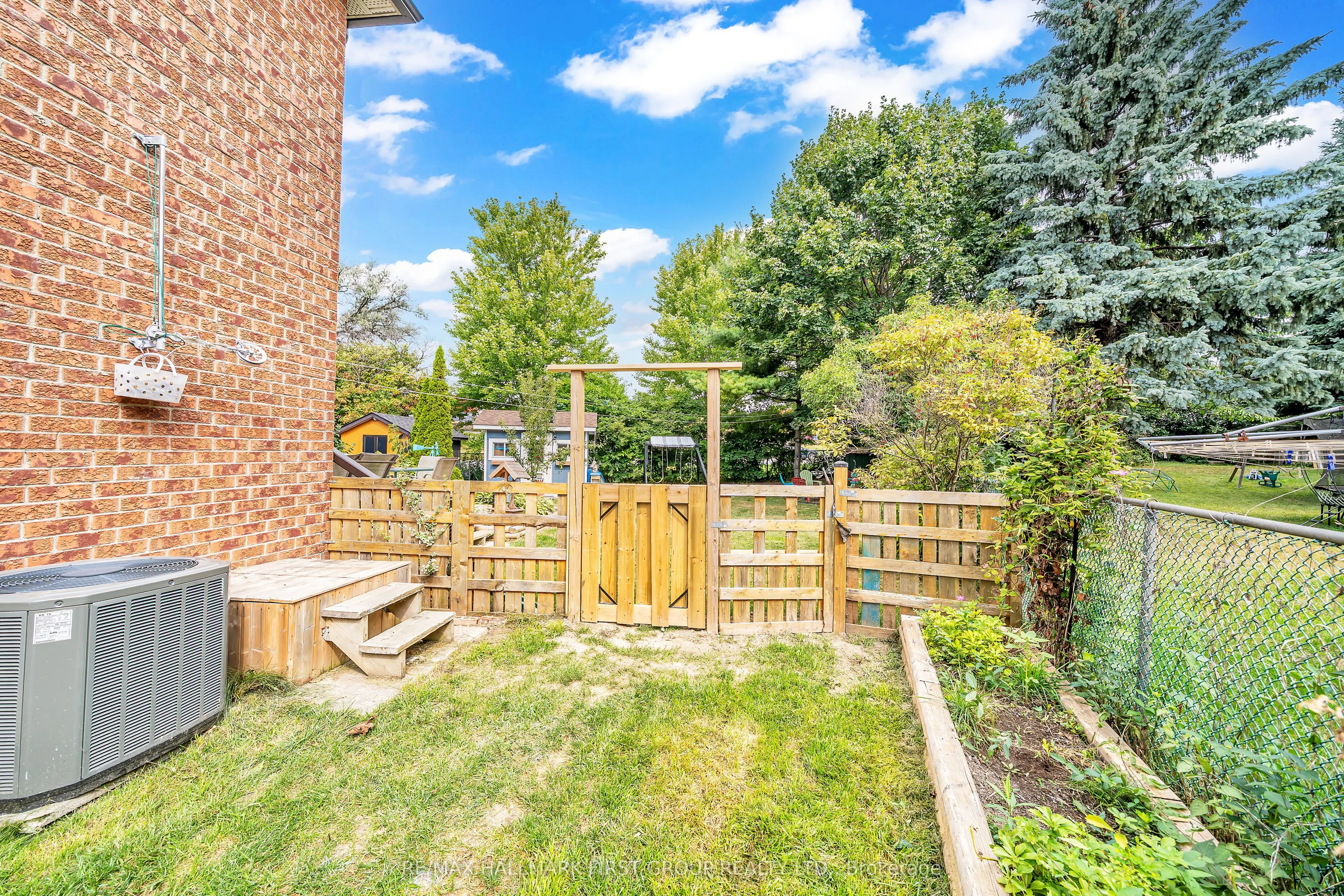 1138 Tanzer Court