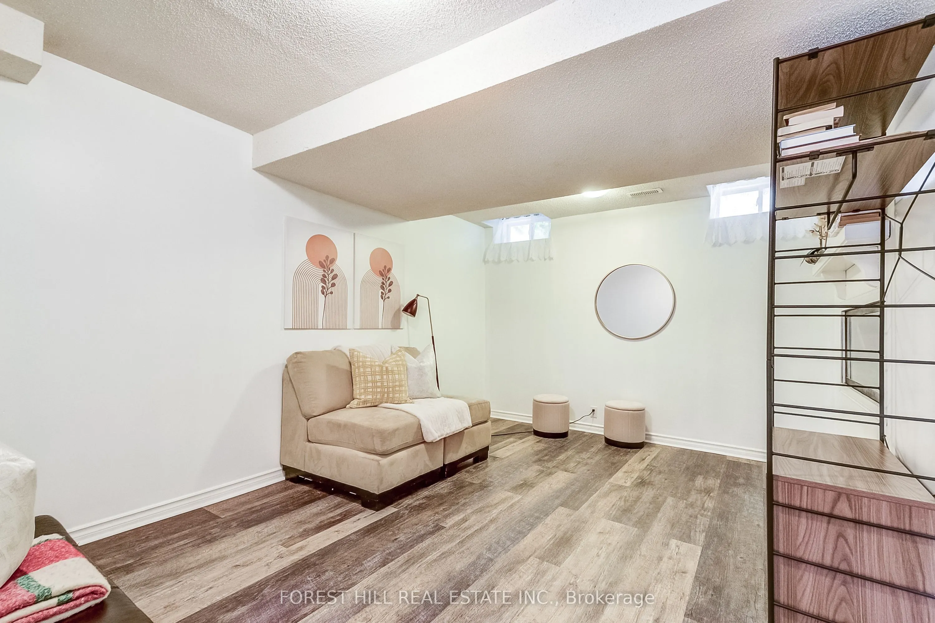 61 Hearthstone Crescent