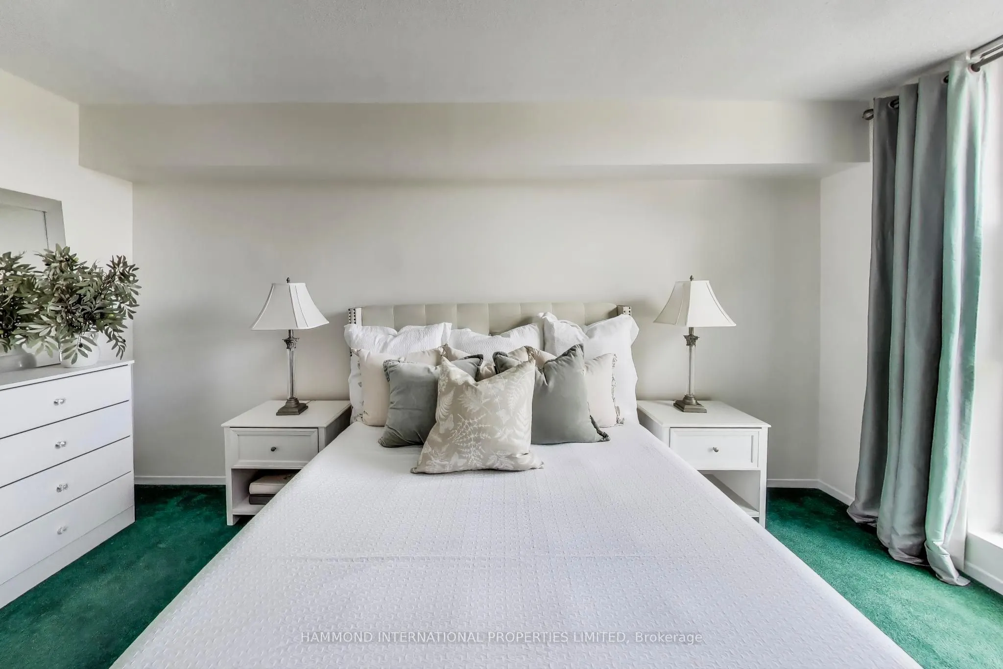 10 Dean Park Road, #416